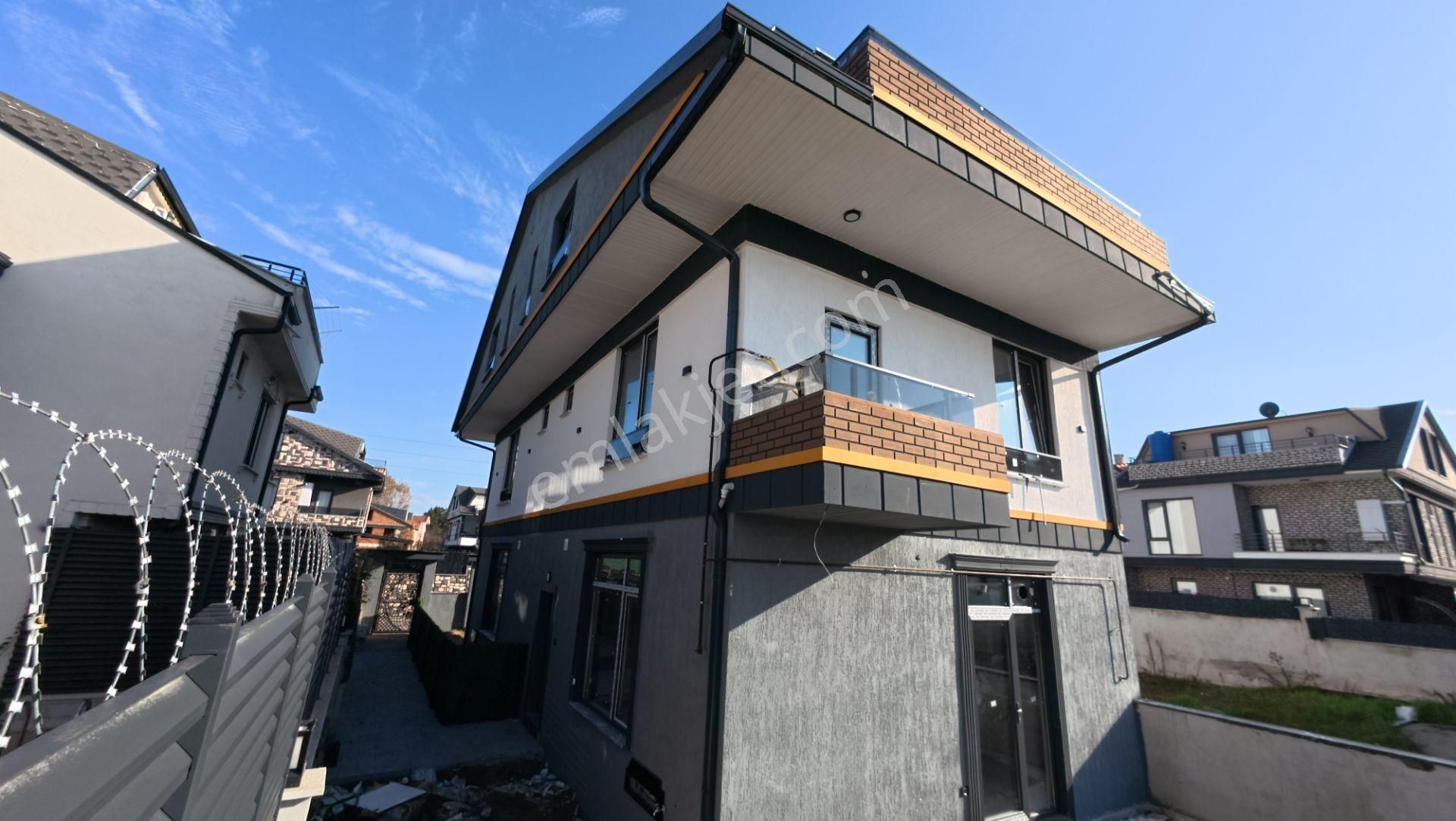 Sakarya Kocaali'de Geniş Bahçeli 3+1 Modern Villa - Görsel 3