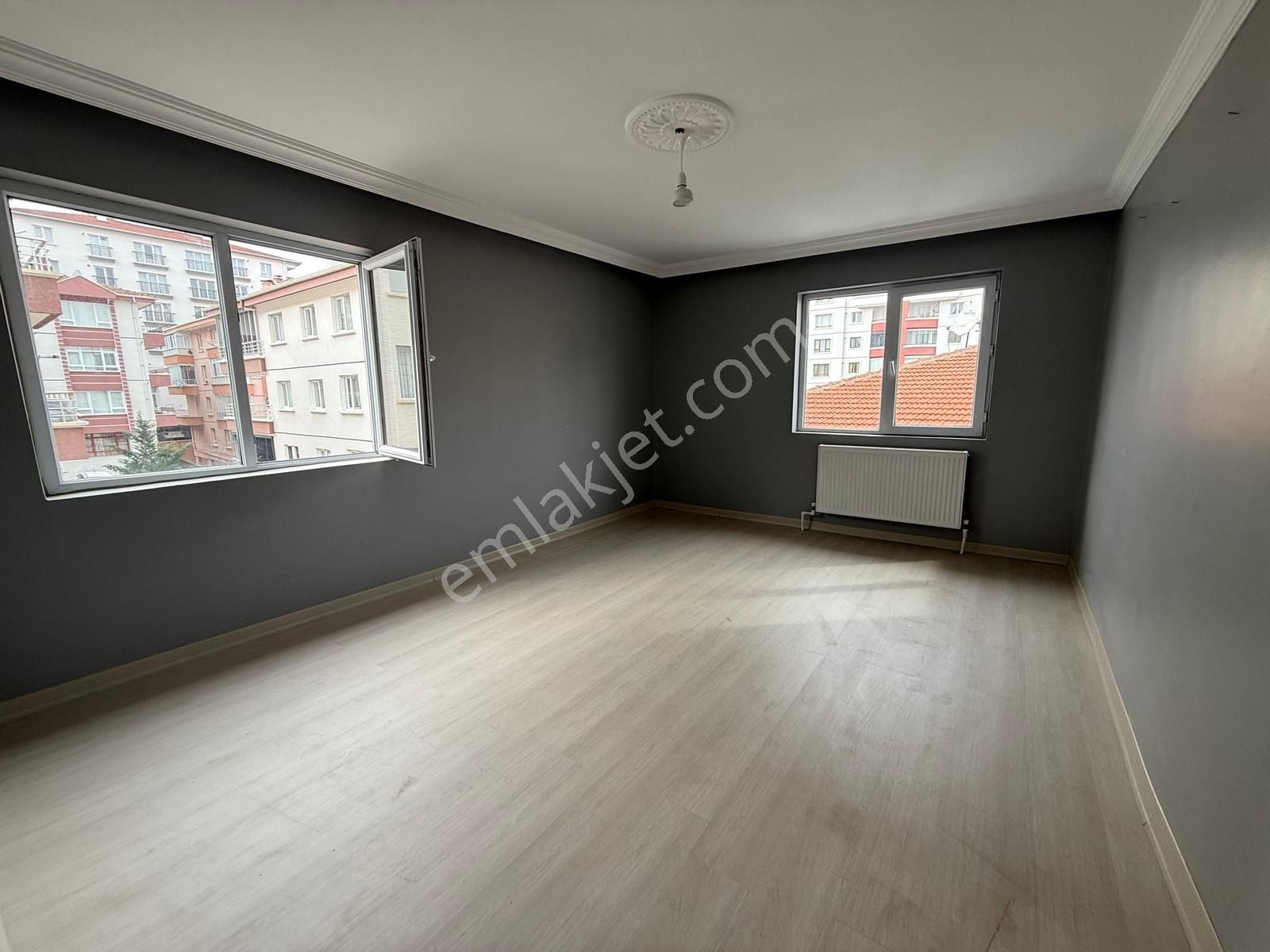 Keçiörende 4+1asansörlü İskanlı Dubleks Cadde Yanı Acil Kiralık - Görsel 3