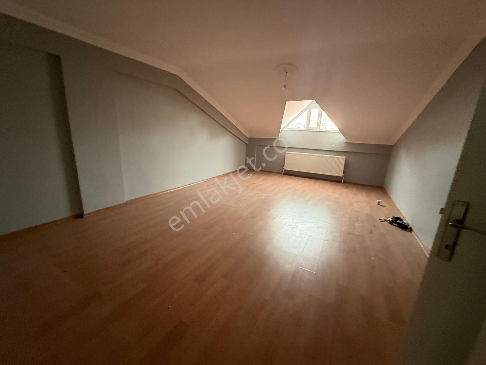 Keçiörende 4+1asansörlü İskanlı Dubleks Cadde Yanı Acil Kiralık - Görsel 11