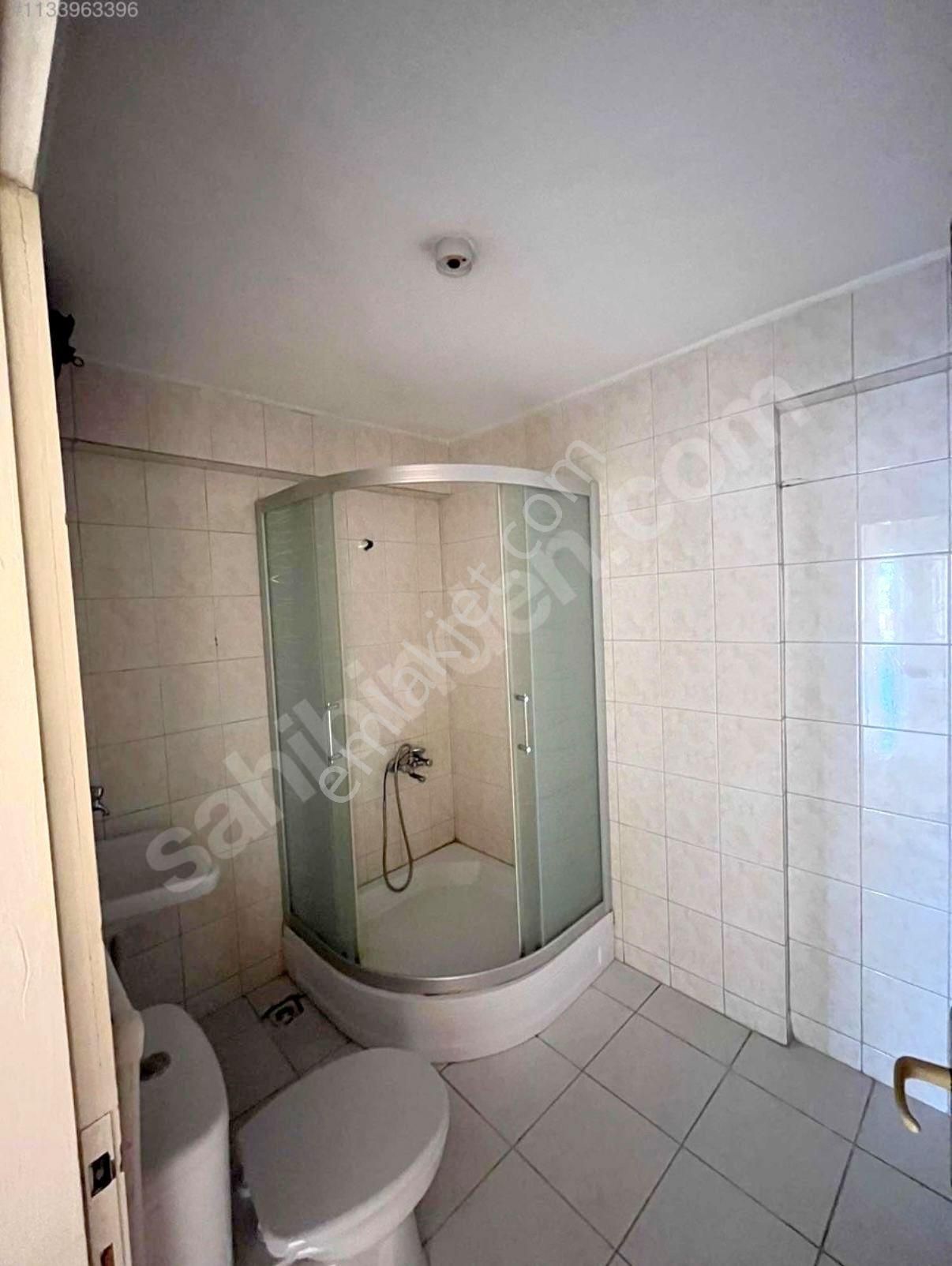 Emre Emlaktan Ahi Mesut Bulvarı Yakını Hürriyet Caddesi Üzerinde **boş** Satılık 3+1 Daire - Görsel 4