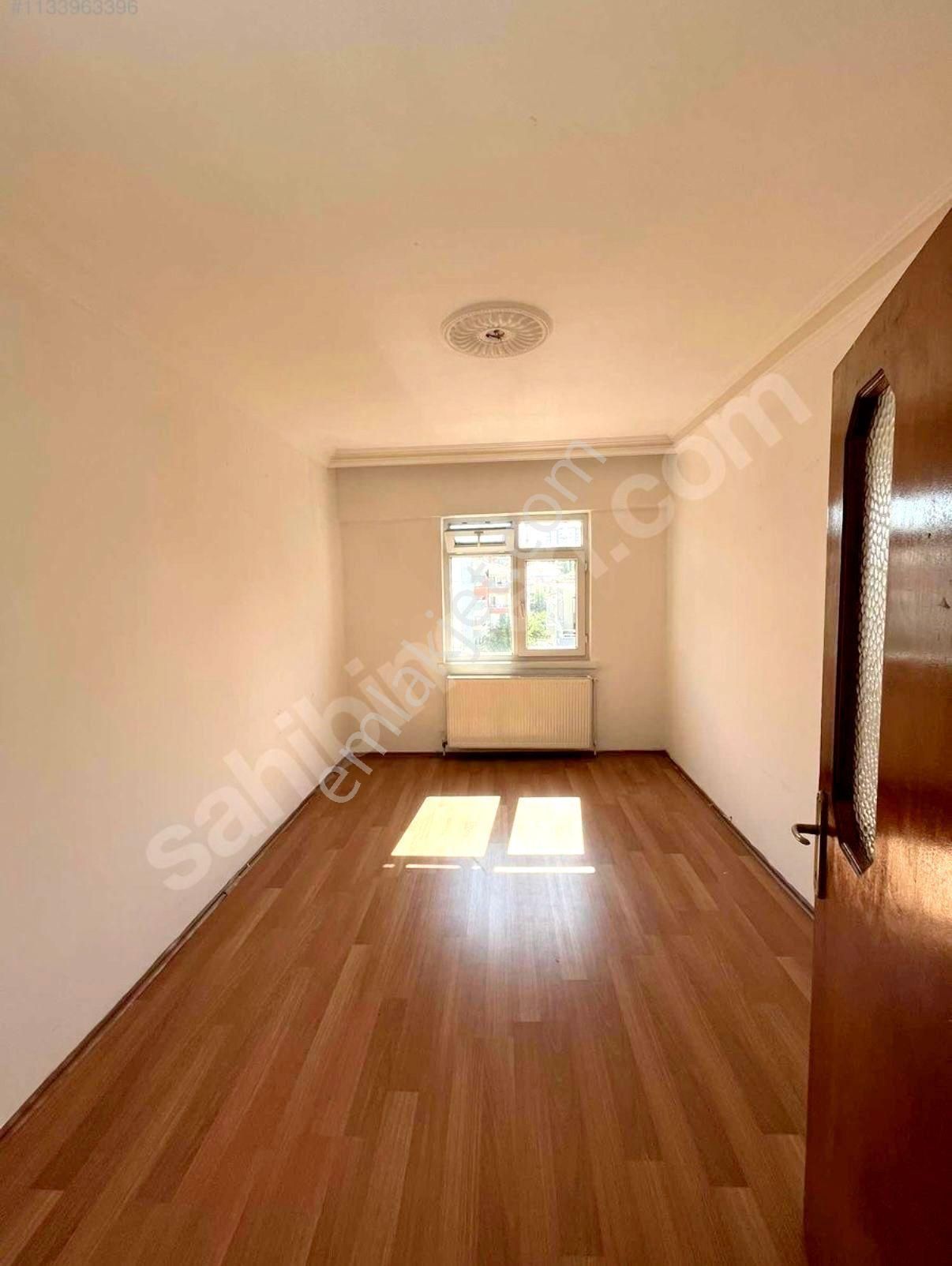 Emre Emlaktan Ahi Mesut Bulvarı Yakını Hürriyet Caddesi Üzerinde **boş** Satılık 3+1 Daire - Görsel 3