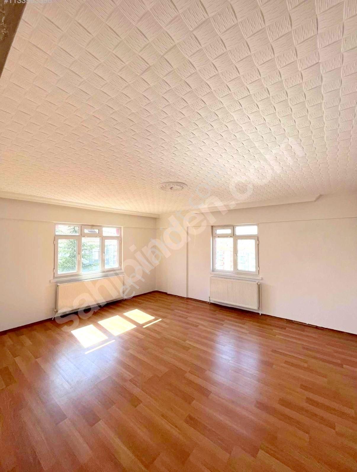 Emre Emlaktan Ahi Mesut Bulvarı Yakını Hürriyet Caddesi Üzerinde **boş** Satılık 3+1 Daire - Görsel 9