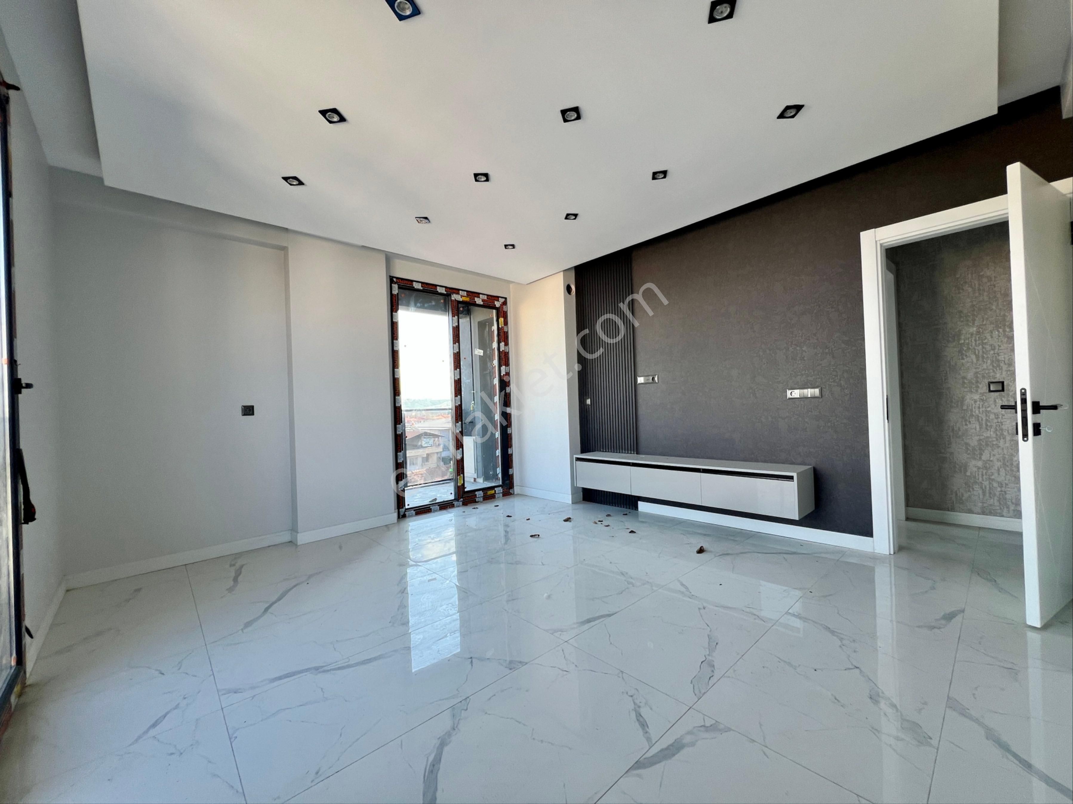 Myra Dan Deliktaş Mahallesi Nde 2+1 Sıfır Lüks Daire - Görsel 2