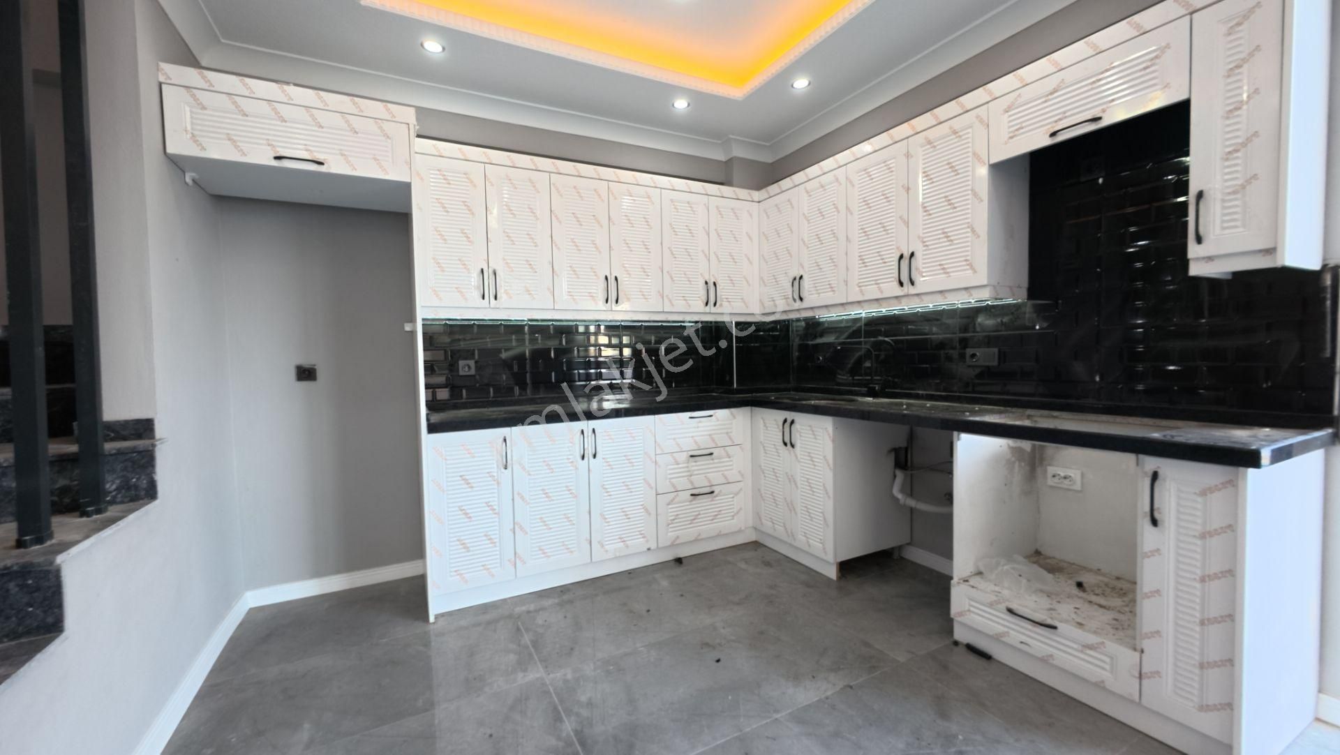 Sakarya Kocaali'de Müstakil Havuzlu 3+1 Modern Villa - Görsel 17