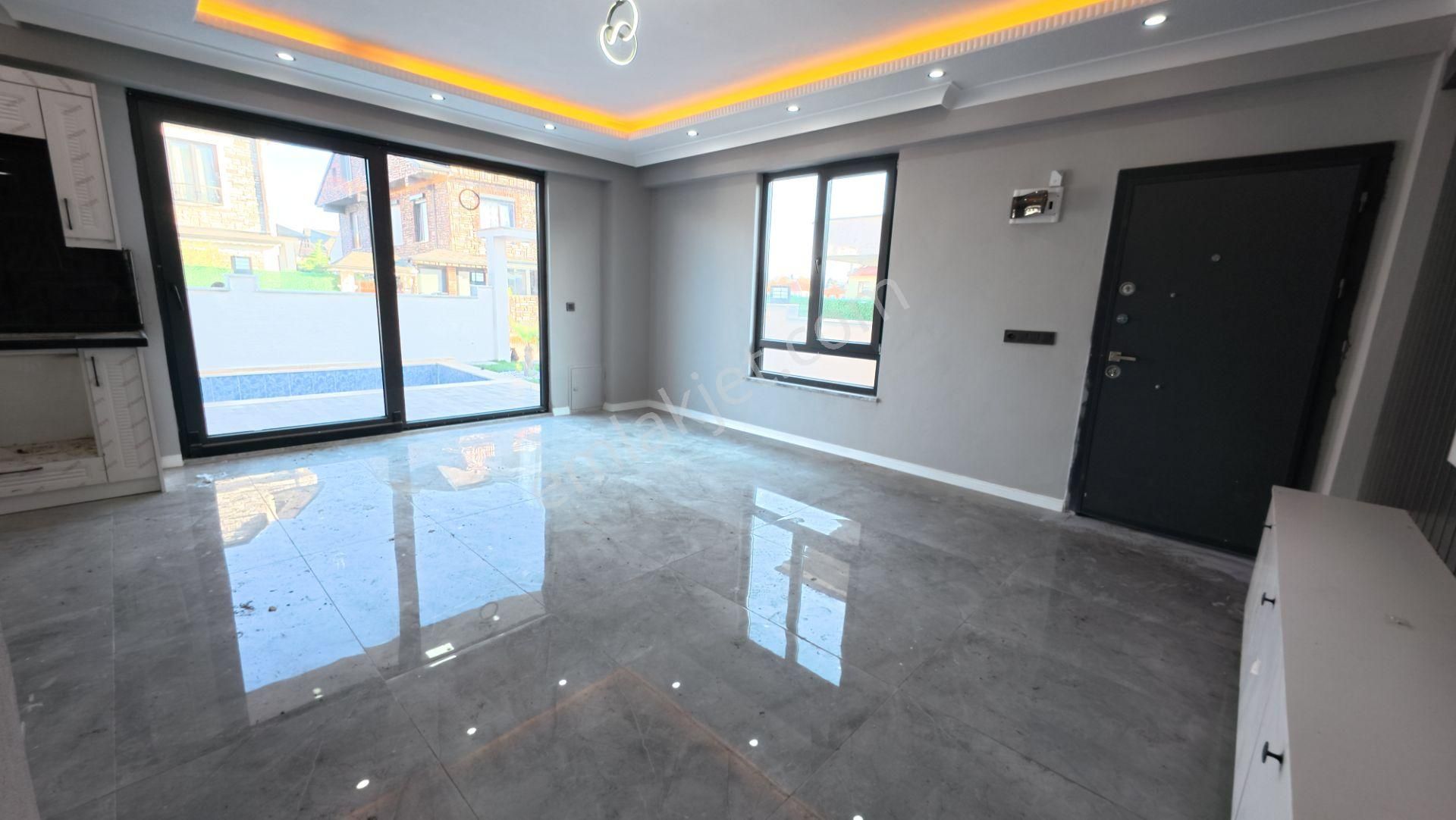 Sakarya Kocaali'de Müstakil Havuzlu 3+1 Modern Villa - Görsel 14