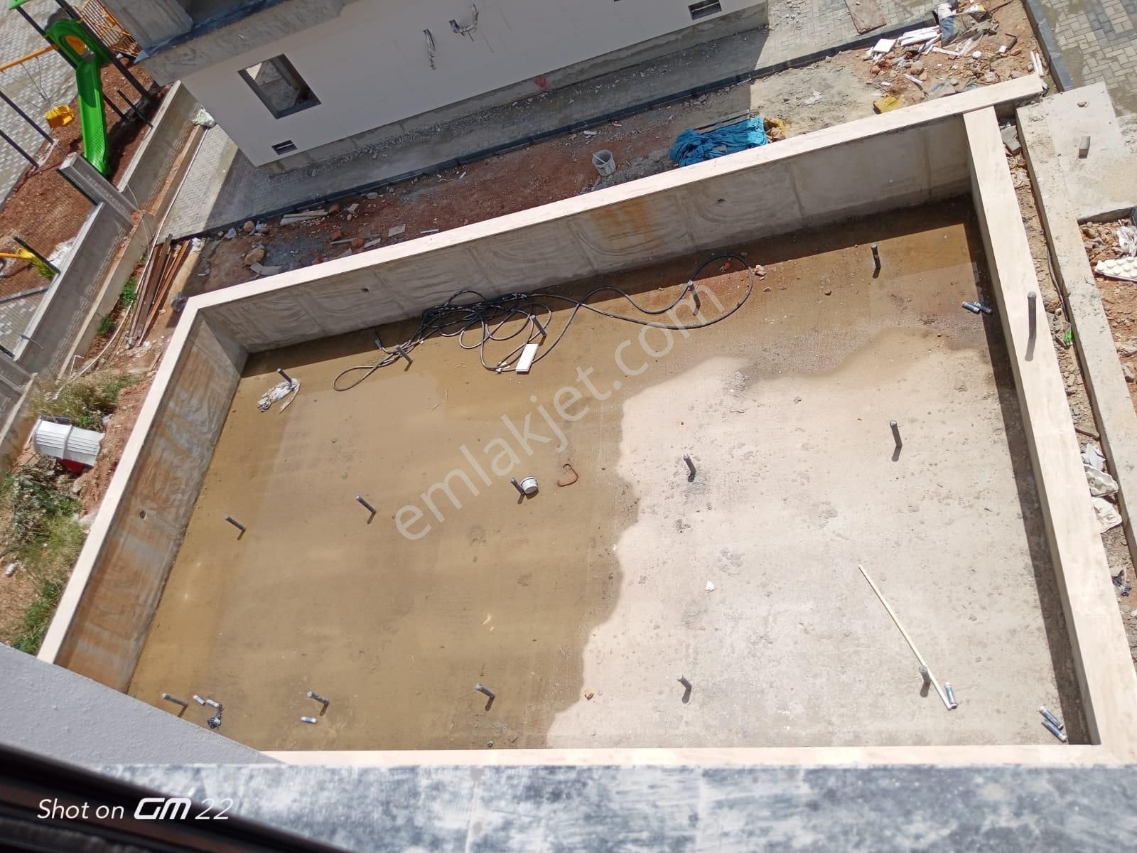 Hcl'den Mezitli/kuyuluk Satılık Ultra Lüx 1+1/ 2 Çevriyolu 120m - Görsel 3