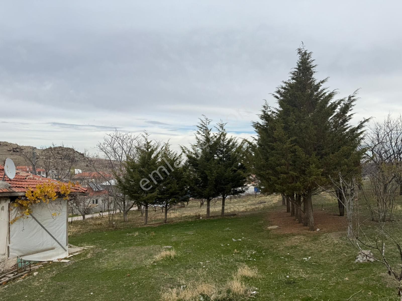 Ankara Gölbaşı Oyaca Da Satılık 2000 Dönüm 12 Metre Arsa Ve İçin De Ev - Görsel 5