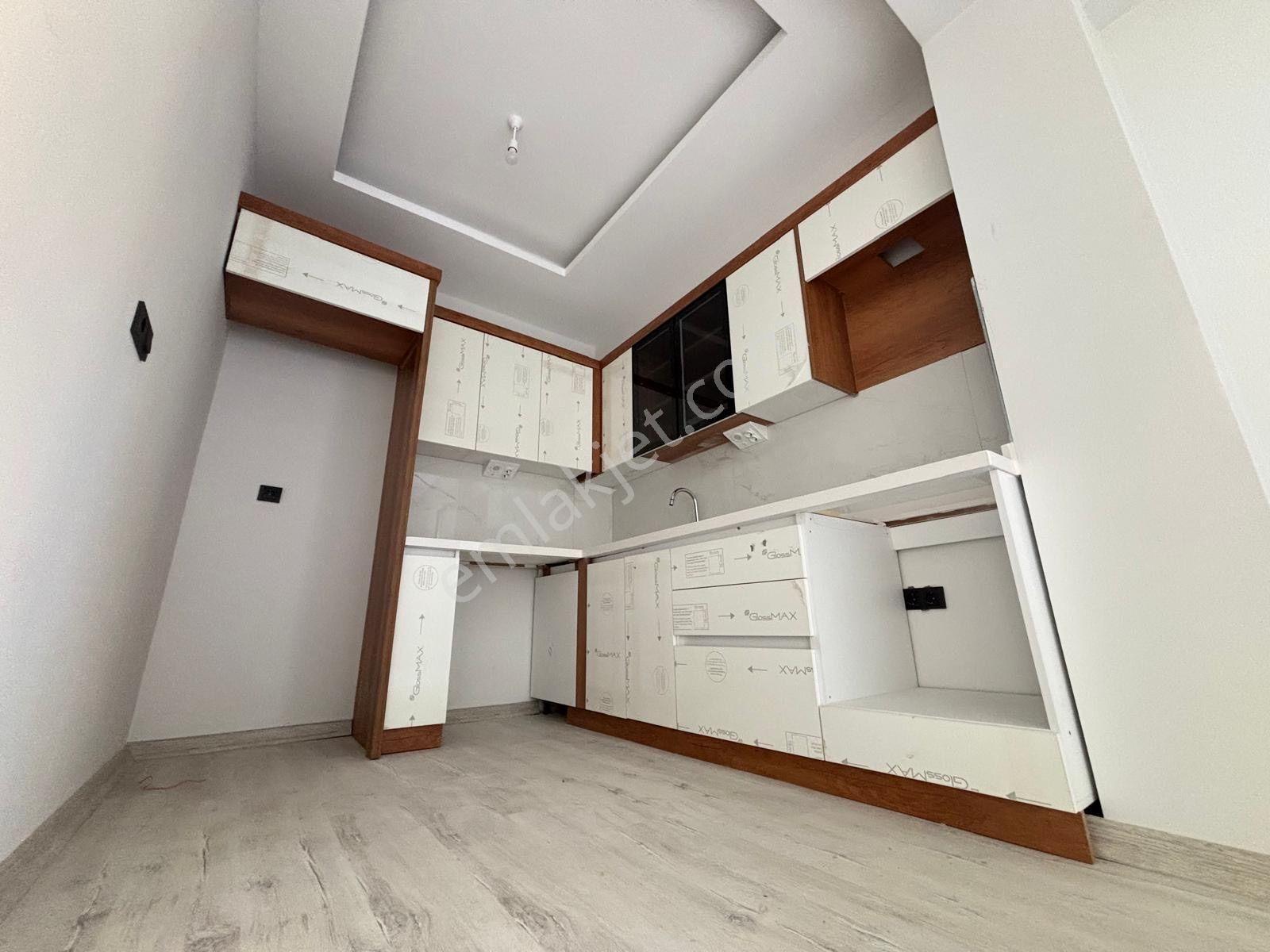 Mera Emlak Tuzcumurat Mh. Ön Cephe 1+1 55m2 Ultralüx Daire