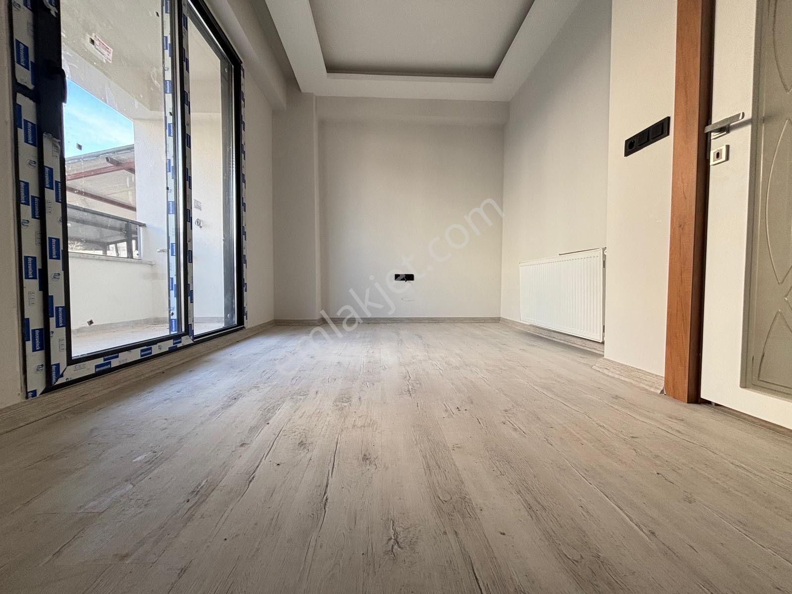 Mera Emlak Tuzcumurat Mh. Ön Cephe 1+1 55m2 Ultralüx Daire - Görsel 12