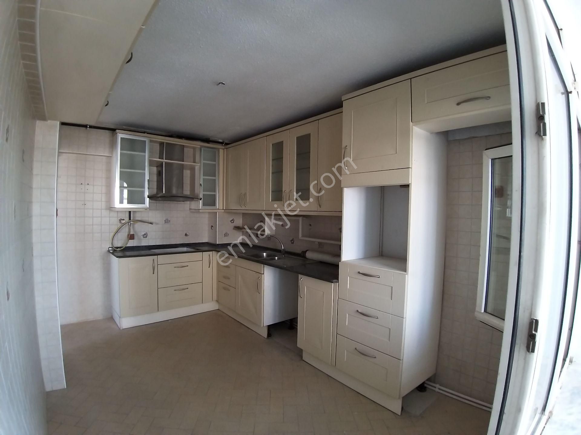 Buca Şirinyer Laleli Mahallesinde/uçanyolyanı //tünel Çıkışı/150m2//3+1arakat/köşe Masrfasız Daire - Görsel 7