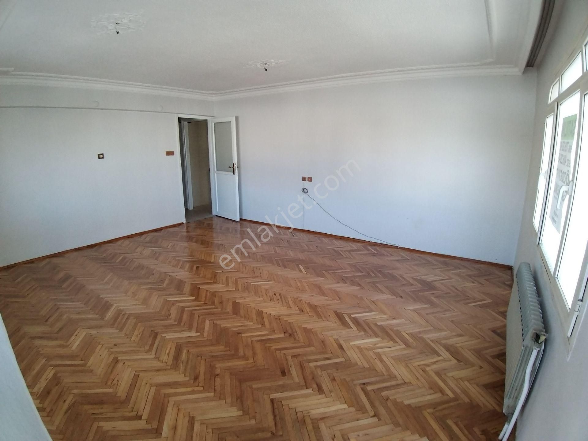 Buca Şirinyer Laleli Mahallesinde/uçanyolyanı //tünel Çıkışı/150m2//3+1arakat/köşe Masrfasız Daire - Görsel 12