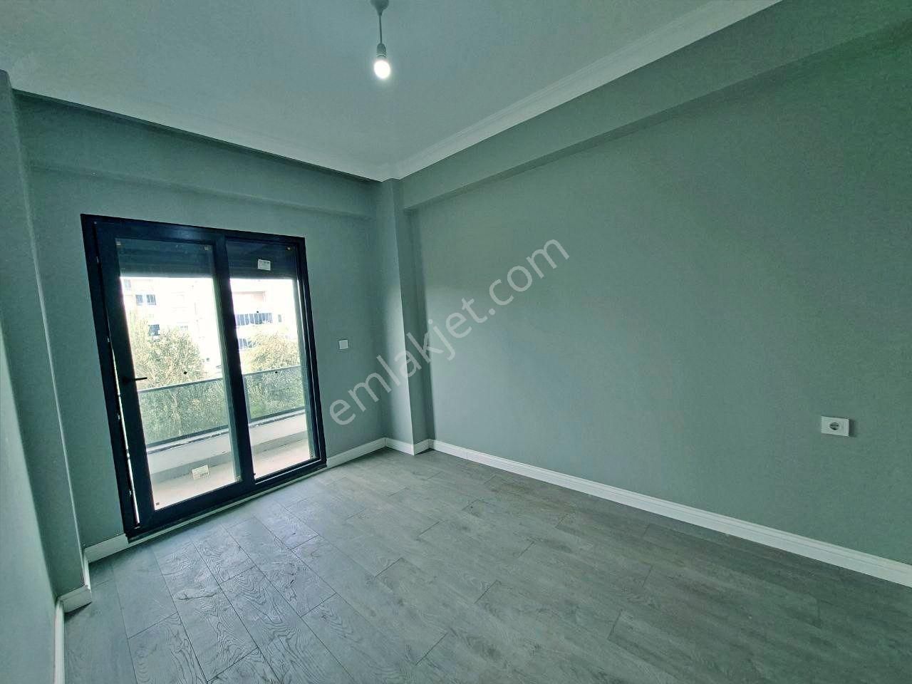 Uytundan Edremit Kadıköyde Özel Otoparklı Sıfır 3+1 Lüks Villa - Görsel 20