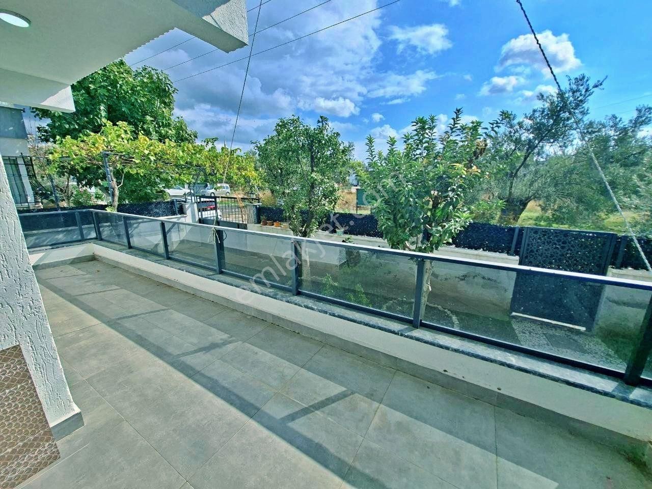 Uytundan Edremit Kadıköyde Özel Otoparklı Sıfır 3+1 Lüks Villa - Görsel 30