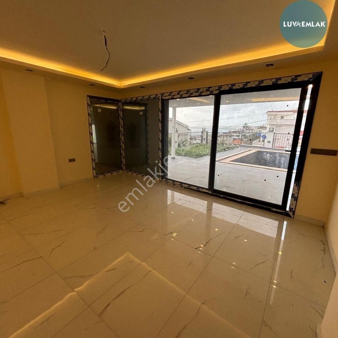 Didim Akbük'te Deniz Manzaralı Özel Havuzlu Tam Müstakil 4+1 Villa - Görsel 11