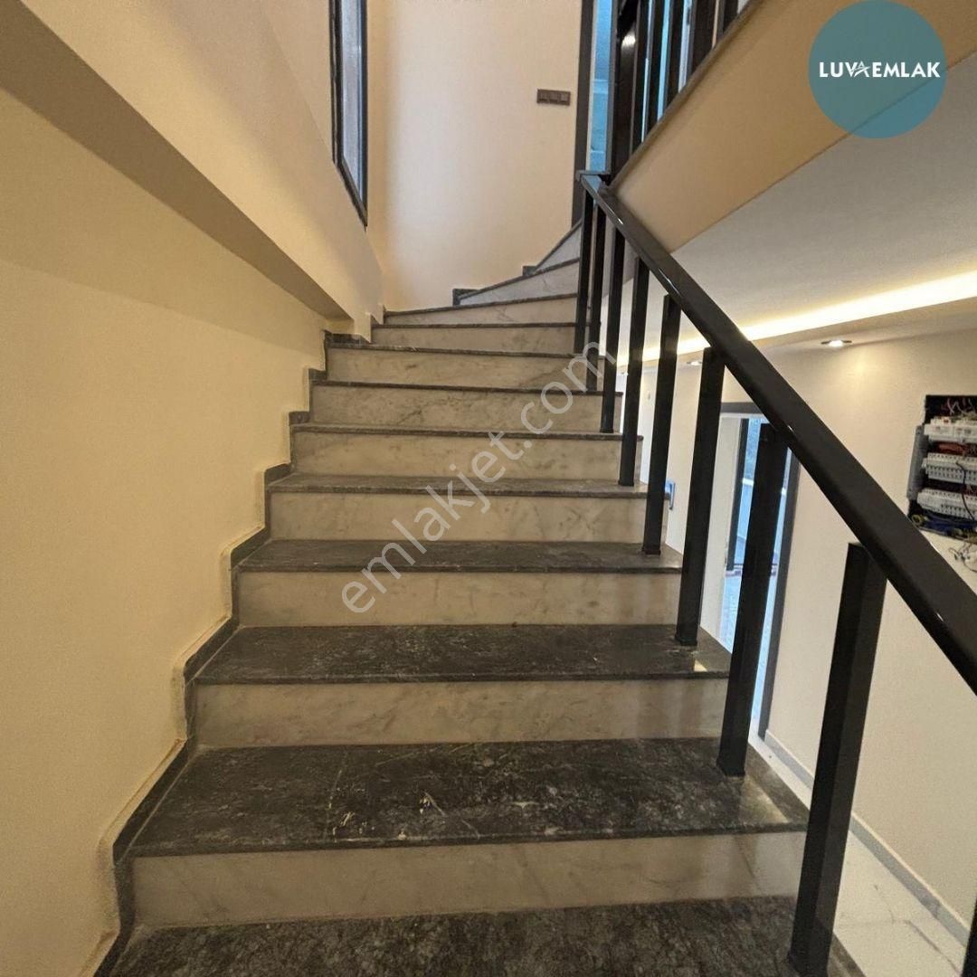 Didim Akbük'te Deniz Manzaralı Özel Havuzlu Tam Müstakil 4+1 Villa - Görsel 16