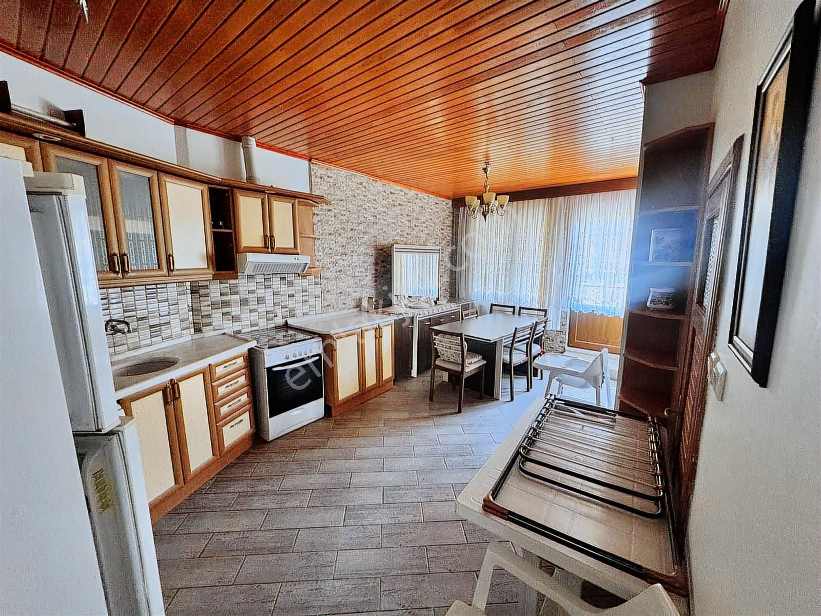 Cunda Adasında Esyasız Villa - Görsel 14