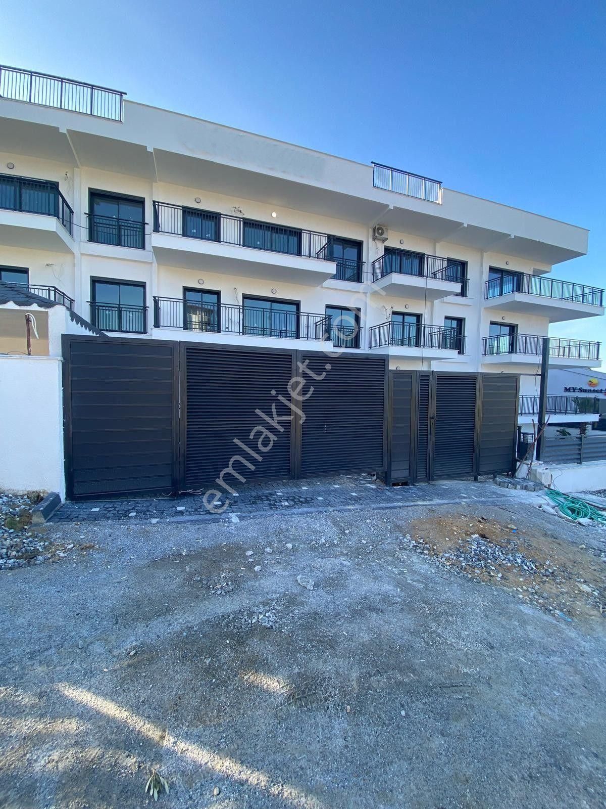 Plaja 90 Metre Mesafede 2+1 Sıfır Daire - Görsel 3