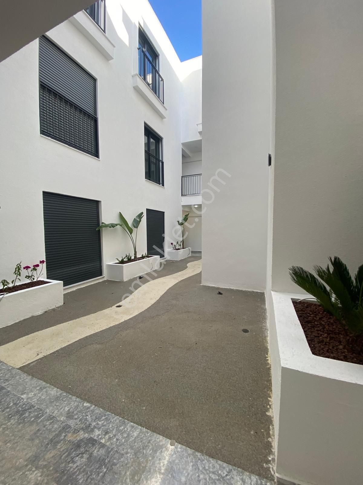 Plaja 90 Metre Mesafede 2+1 Sıfır Daire - Görsel 9