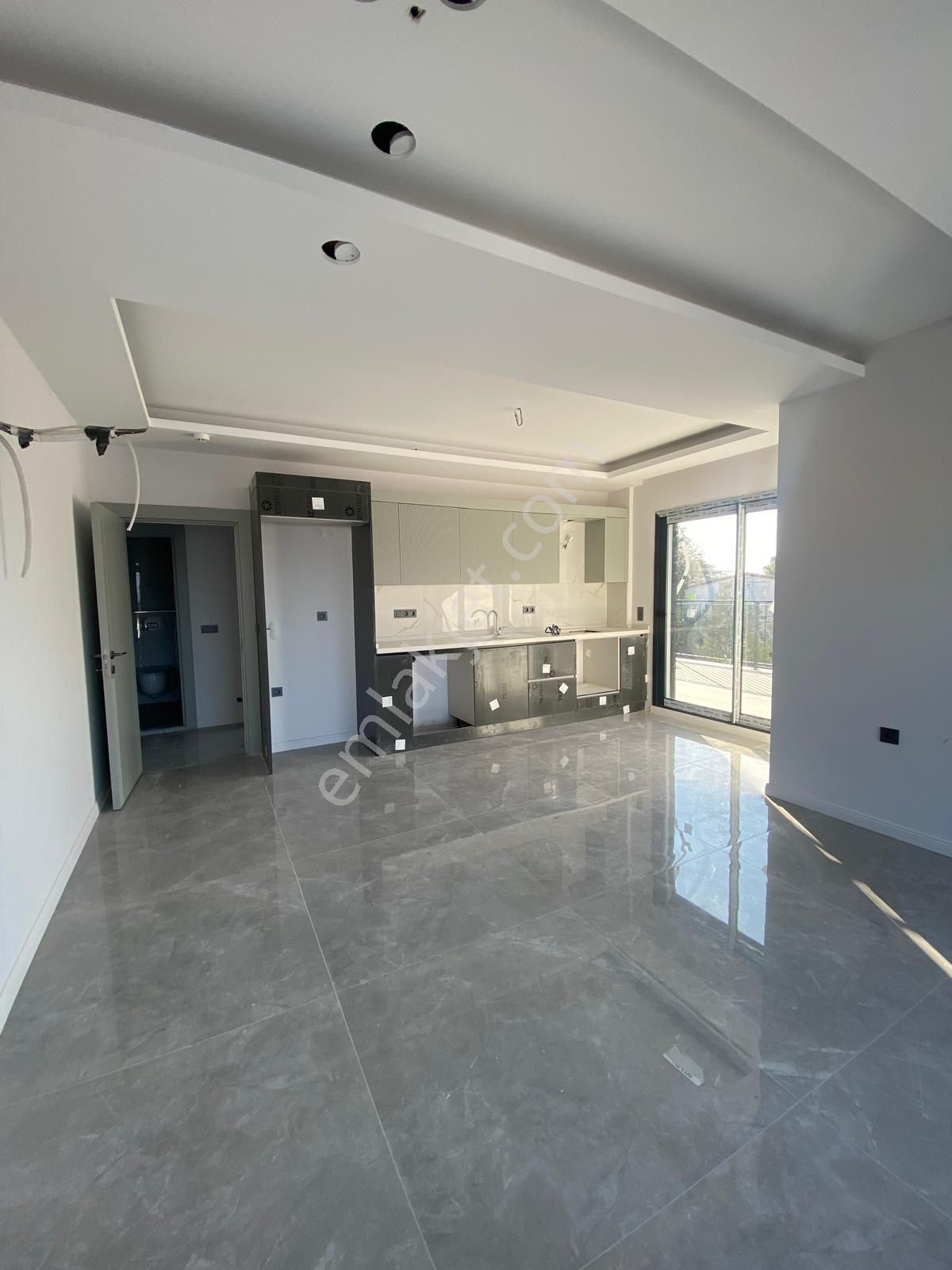 Plaja 90 Metre Mesafede 2+1 Sıfır Daire - Görsel 24