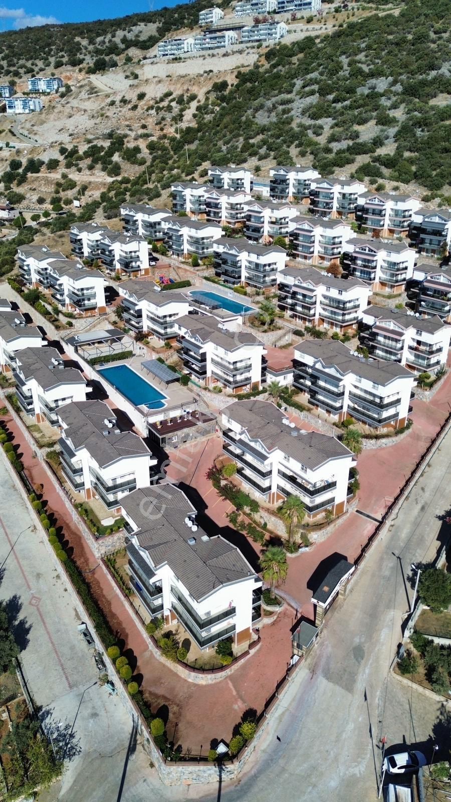 Akbükte Denize 500 Metre 2+1 Bahçe Dubleksi - Görsel 33