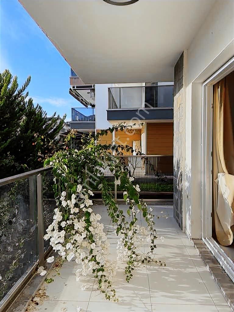 Akbükte Denize 500 Metre 2+1 Bahçe Dubleksi - Görsel 17