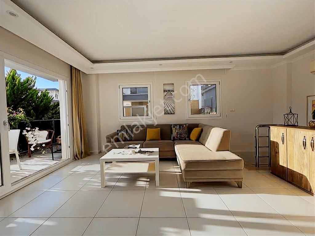 Akbükte Denize 500 Metre 2+1 Bahçe Dubleksi - Görsel 16