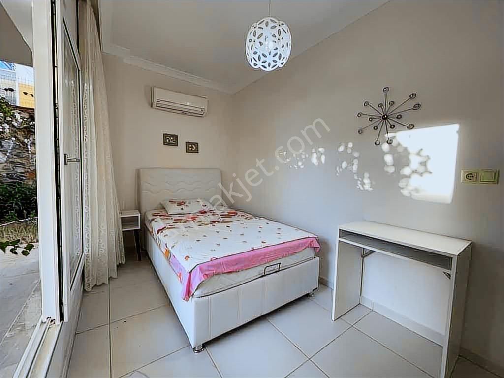 Akbükte Denize 500 Metre 2+1 Bahçe Dubleksi - Görsel 11