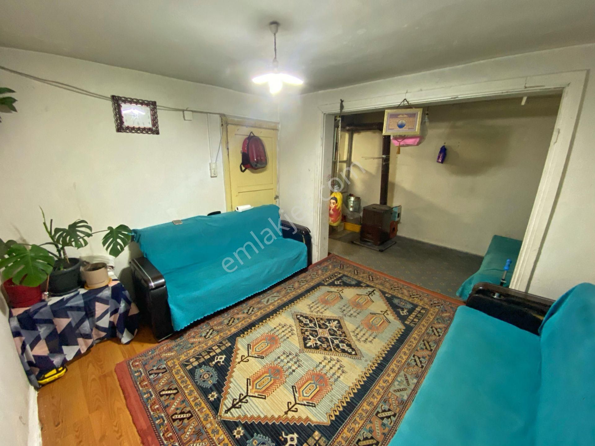 Yalı Gayrimenkul'den Kiracılı Satılık 2+1 Daire - Görsel 4
