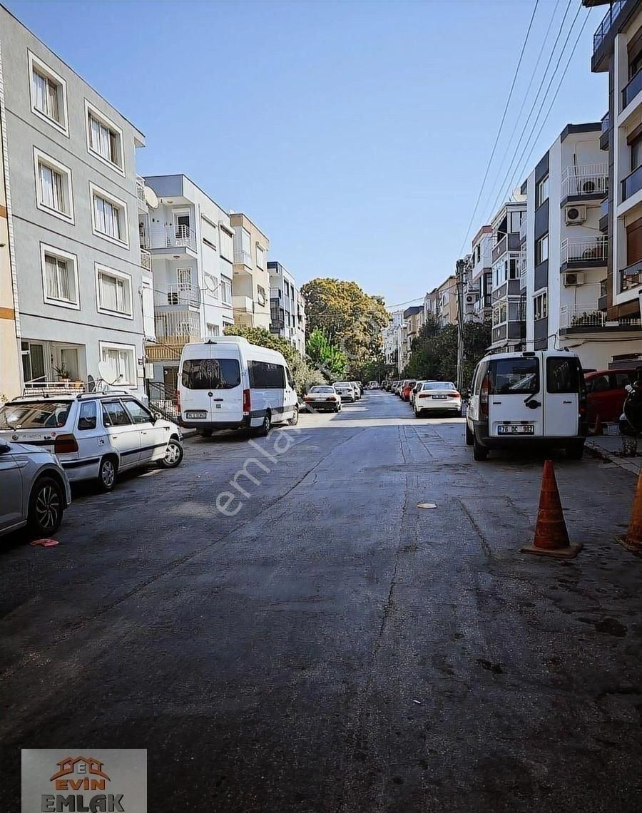 Göztepe Metro Yakını Otoparklı Doğalgazlı Köşe 2.arakat 3+1 - Görsel 25