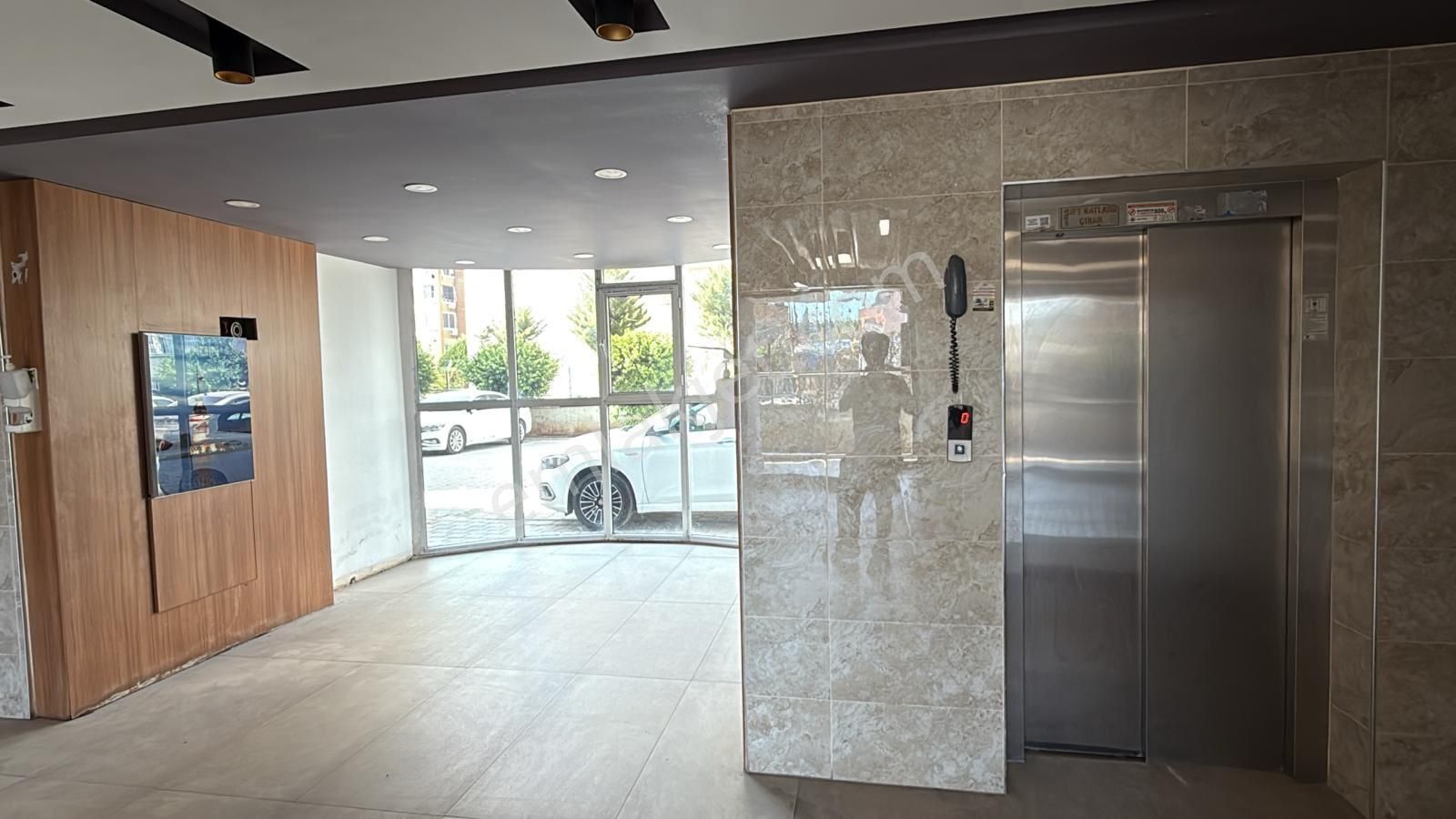 Parkeli Çift Banyolu Şehirin Merkezinde Otogara Yakın 2+1 - Görsel 15