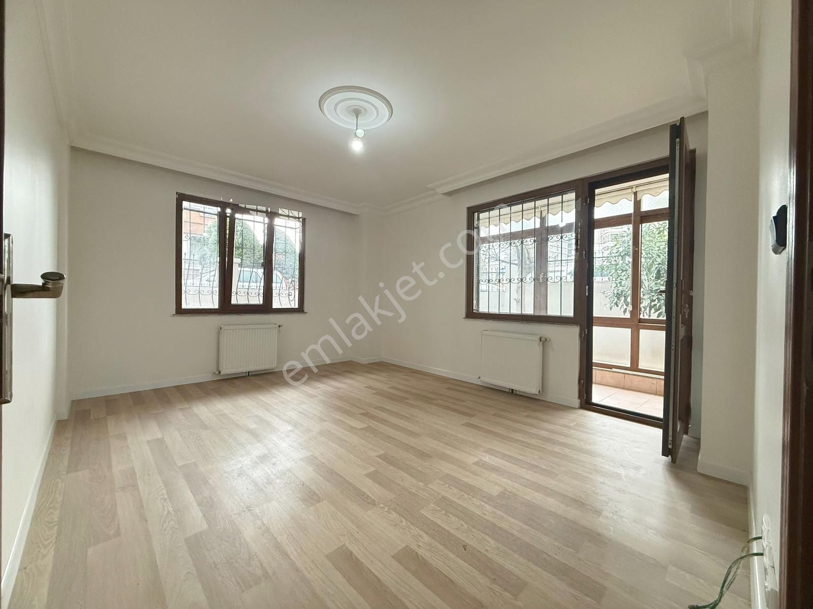 █ Konfor █ İdealtepe Metro'da, Ön Cephe Ayrı Mutfak Balkonlu 2+1 - Görsel 3