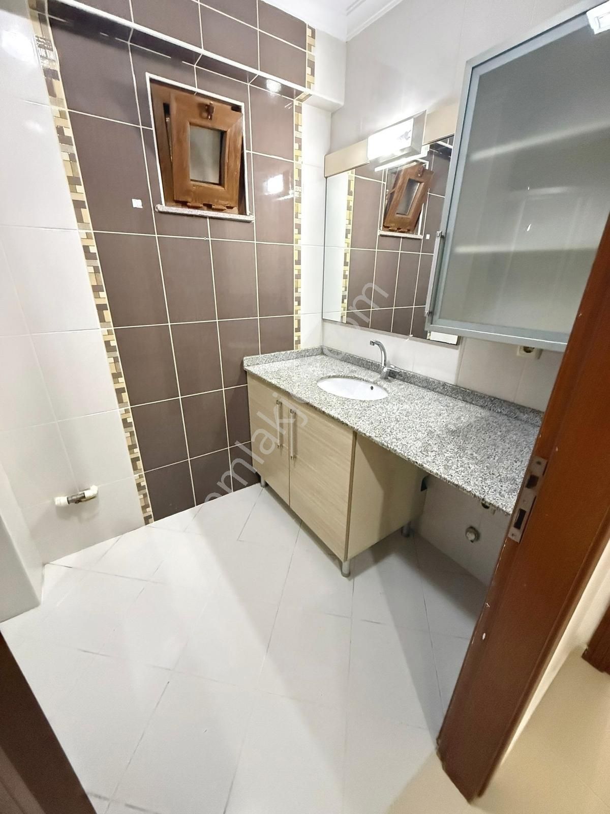 █ Konfor █ İdealtepe Metro'da, Ön Cephe Ayrı Mutfak Balkonlu 2+1 - Görsel 14