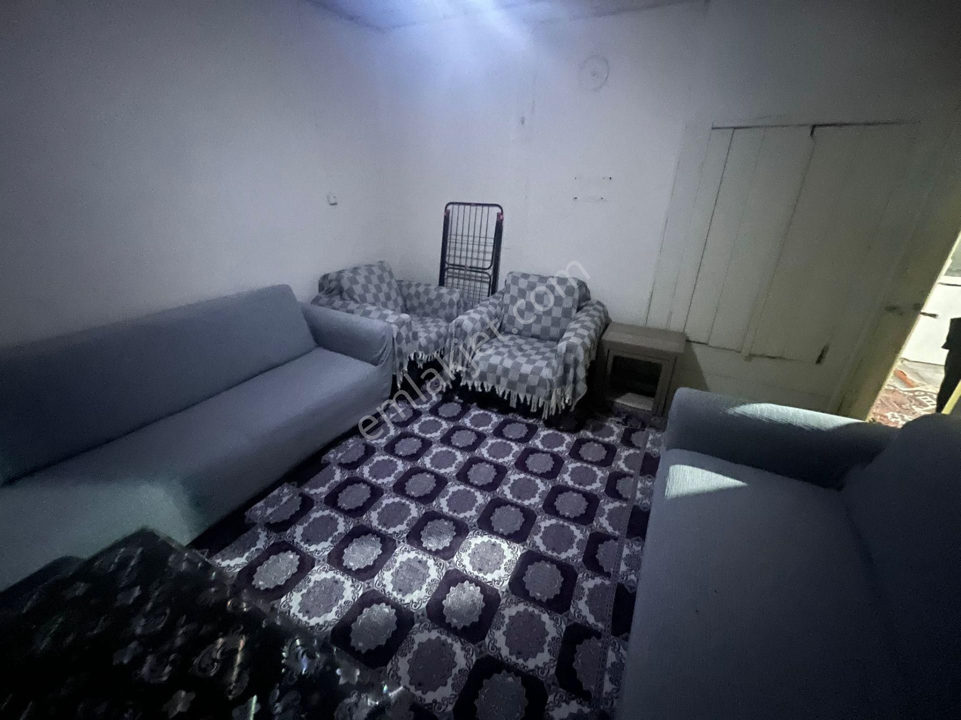 Deniz Yiğit Emlak'tan Mecidiye Mahallesinde Satılık 2 Katlı Bahçeli Müstakil Ev - Görsel 19