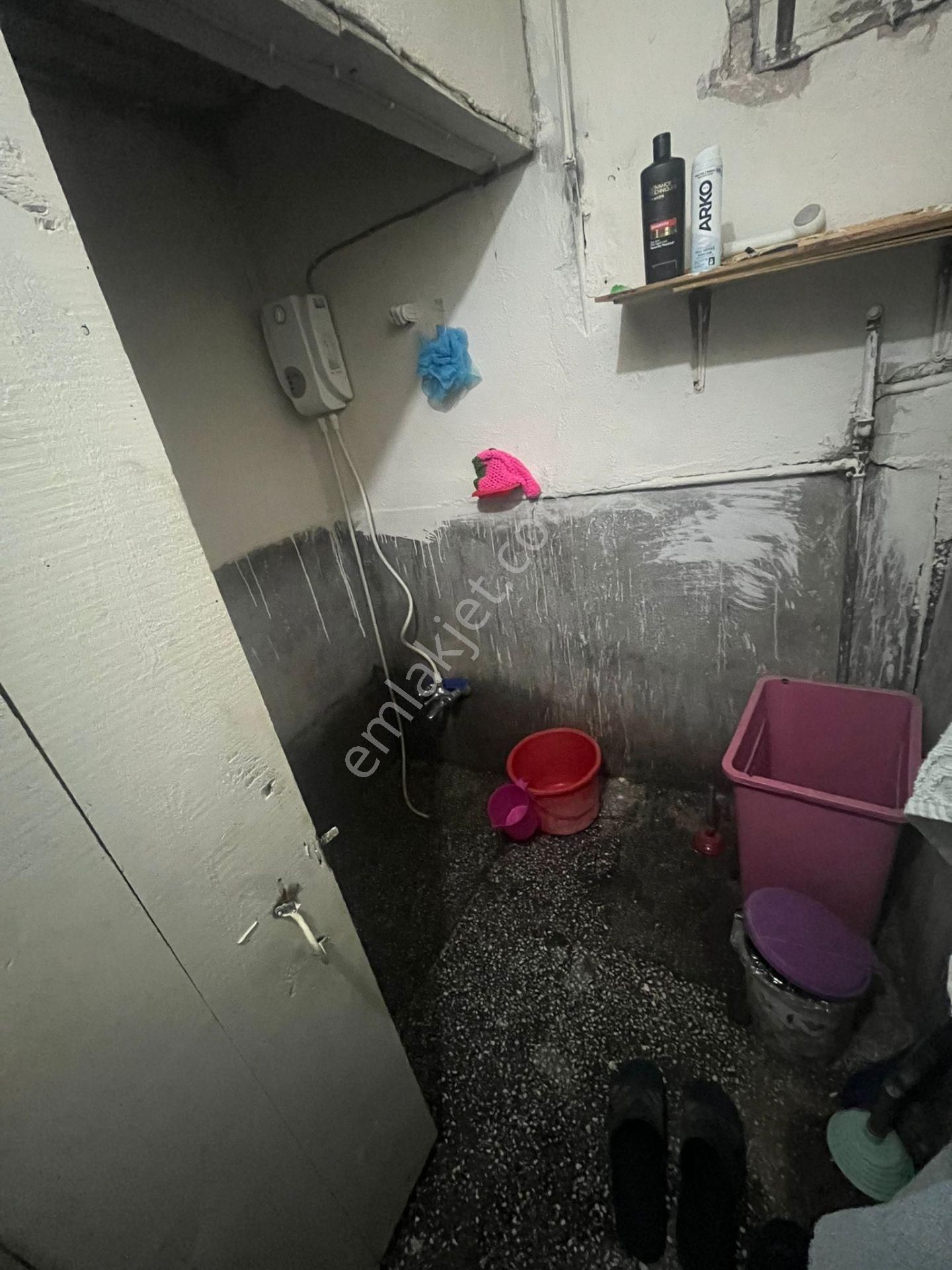 Deniz Yiğit Emlak'tan Mecidiye Mahallesinde Satılık 2 Katlı Bahçeli Müstakil Ev - Görsel 26