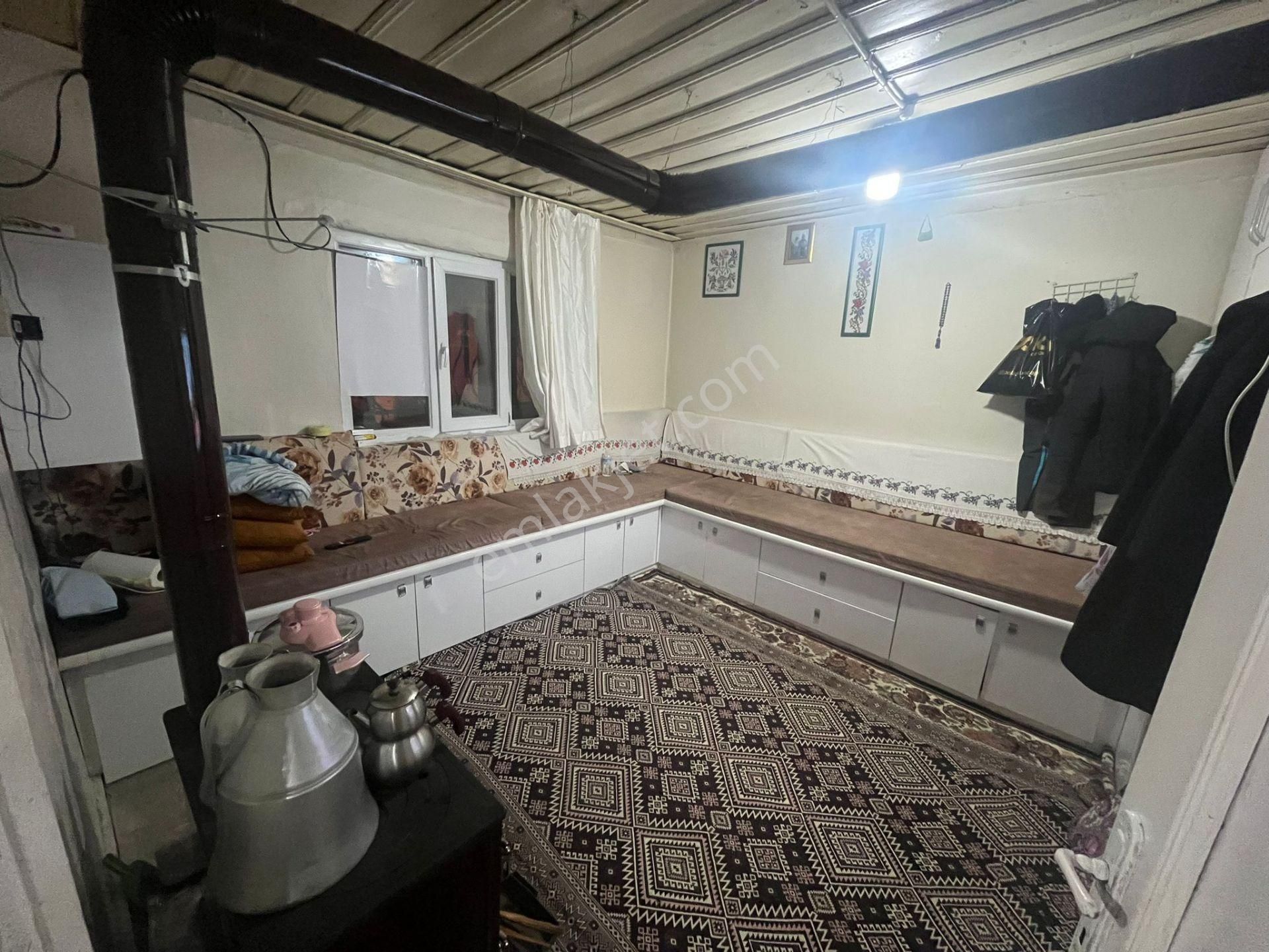 Deniz Yiğit Emlak'tan Mecidiye Mahallesinde Satılık 2 Katlı Bahçeli Müstakil Ev - Görsel 10