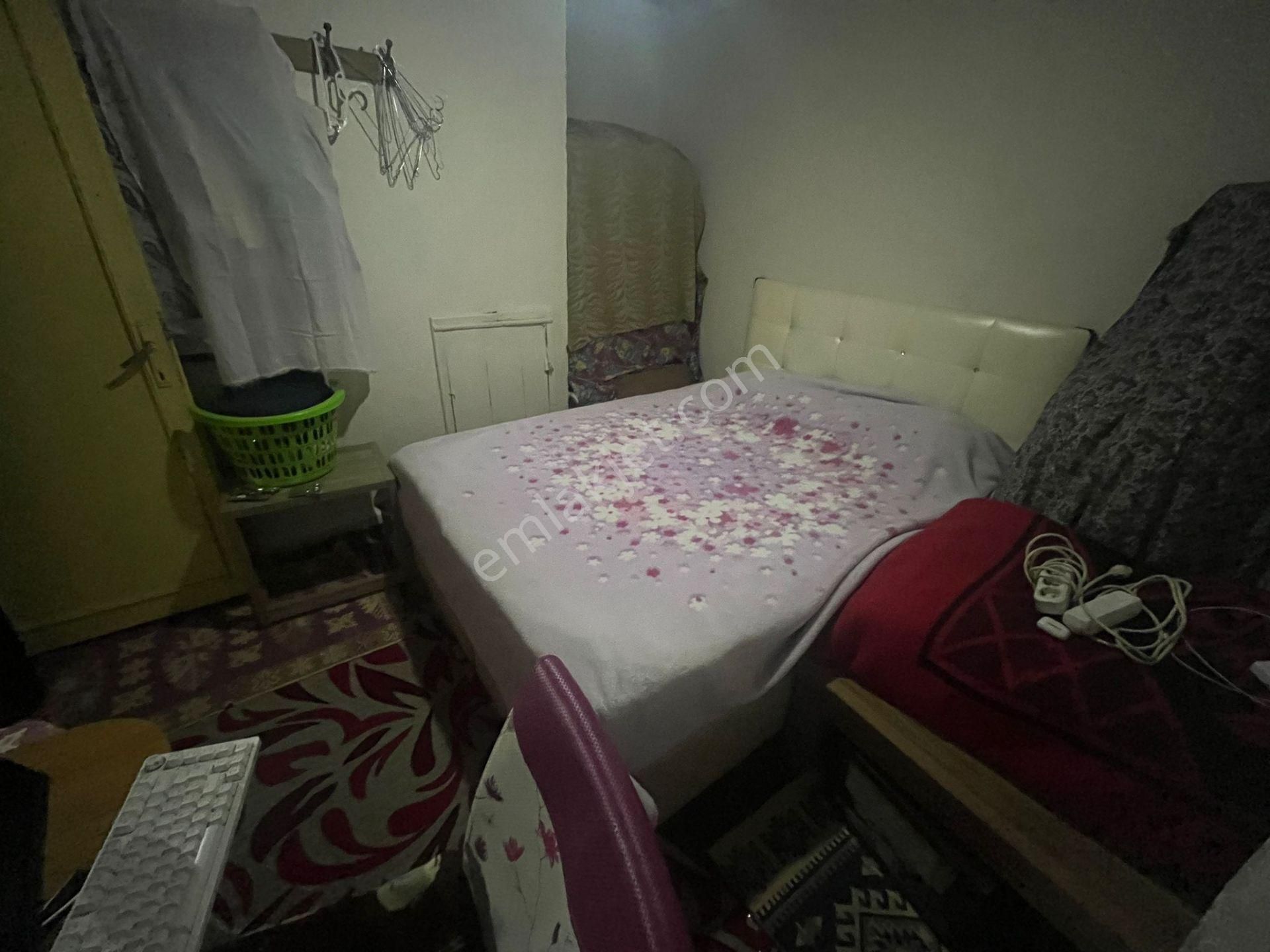 Deniz Yiğit Emlak'tan Mecidiye Mahallesinde Satılık 2 Katlı Bahçeli Müstakil Ev - Görsel 22