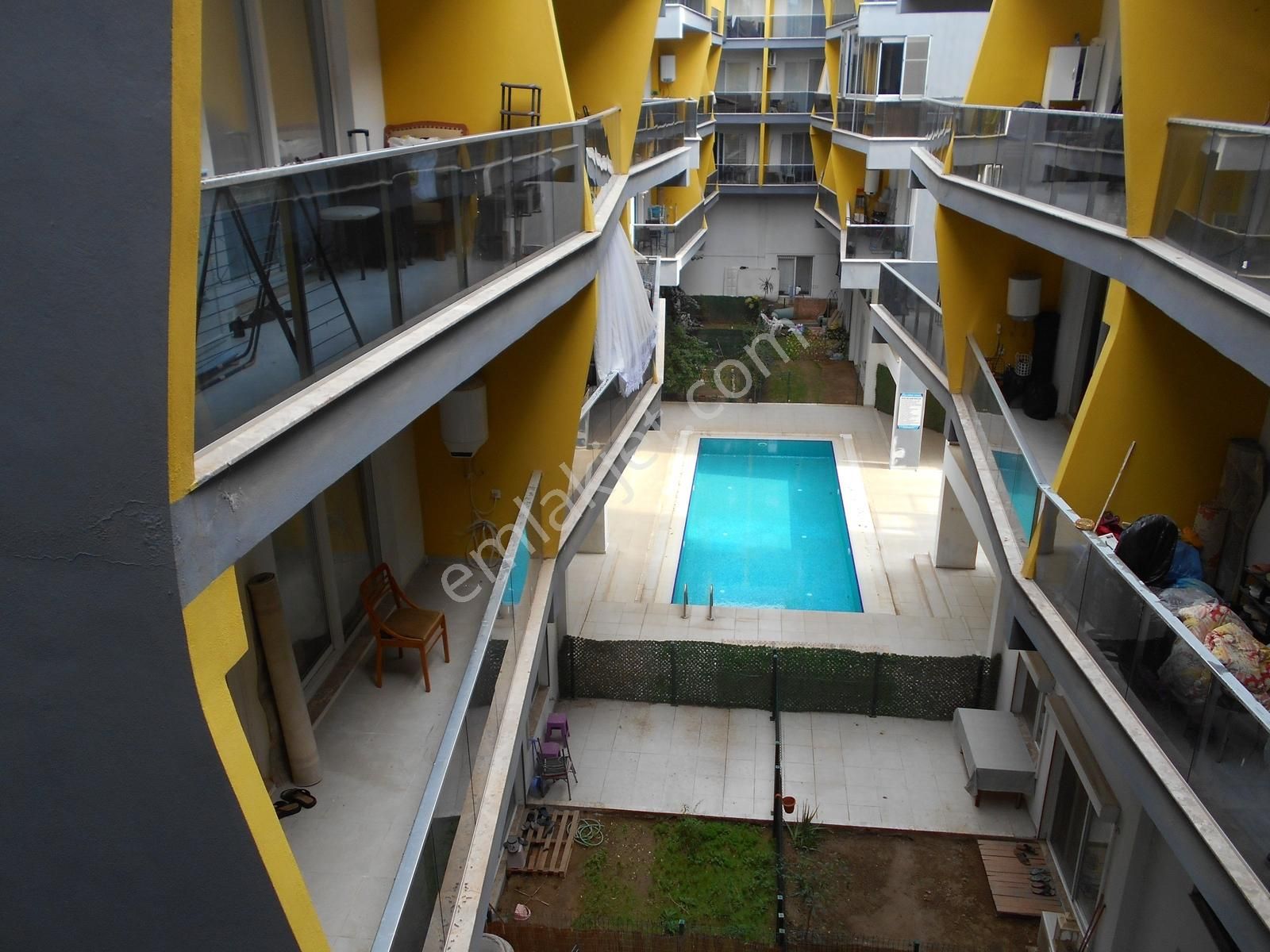 Site İçinde Eşyalı- Havuzlu-doğalgazlı 1+1 Daire 14.500 Tl