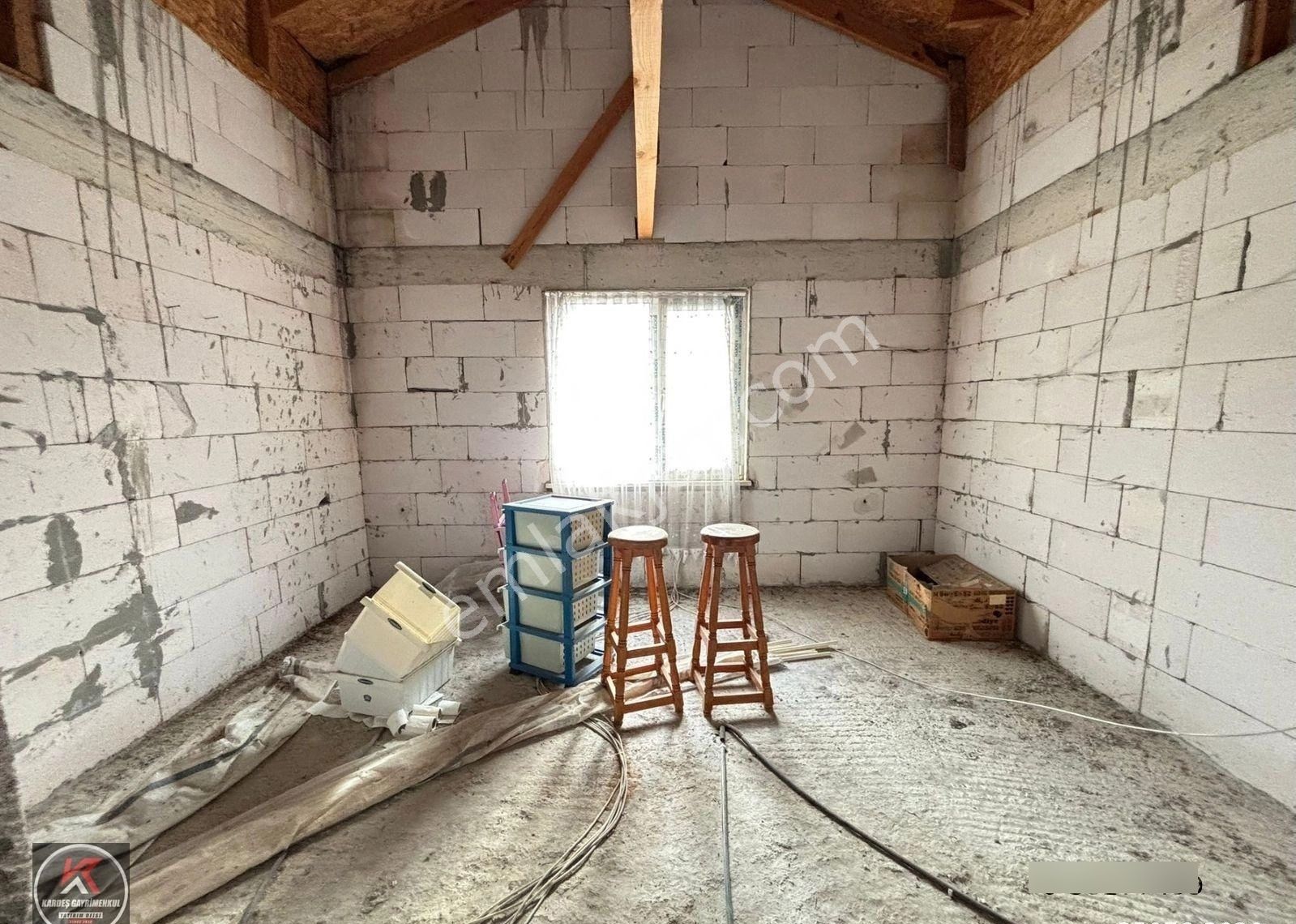 Karamürsel Dereköyde 12 Odalı 3 Katlı Satılık Müstakil Bina - Görsel 32