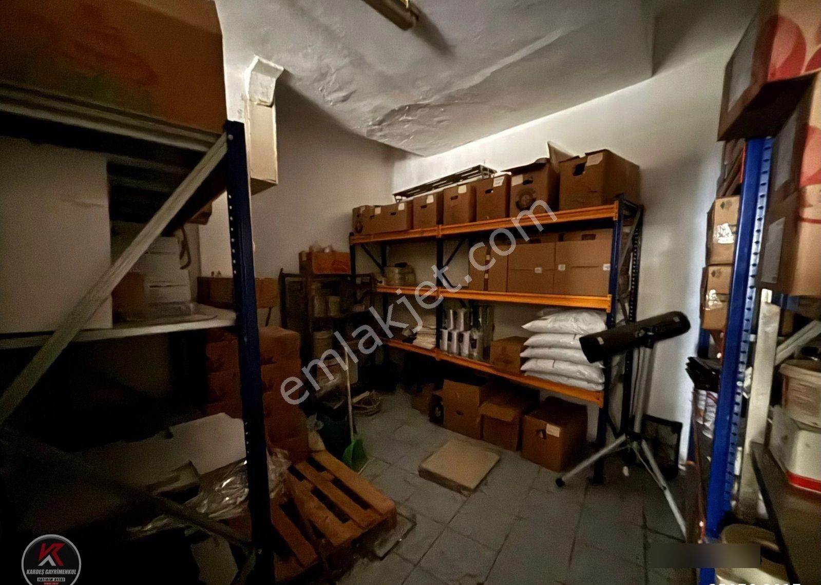 Merkezde Kaçırılmayacak Fırsat ! 4 Temmuz Mahallesi’nde 100 M² Geniş Vitrinli Satılık Ticari Dükkan - Görsel 15