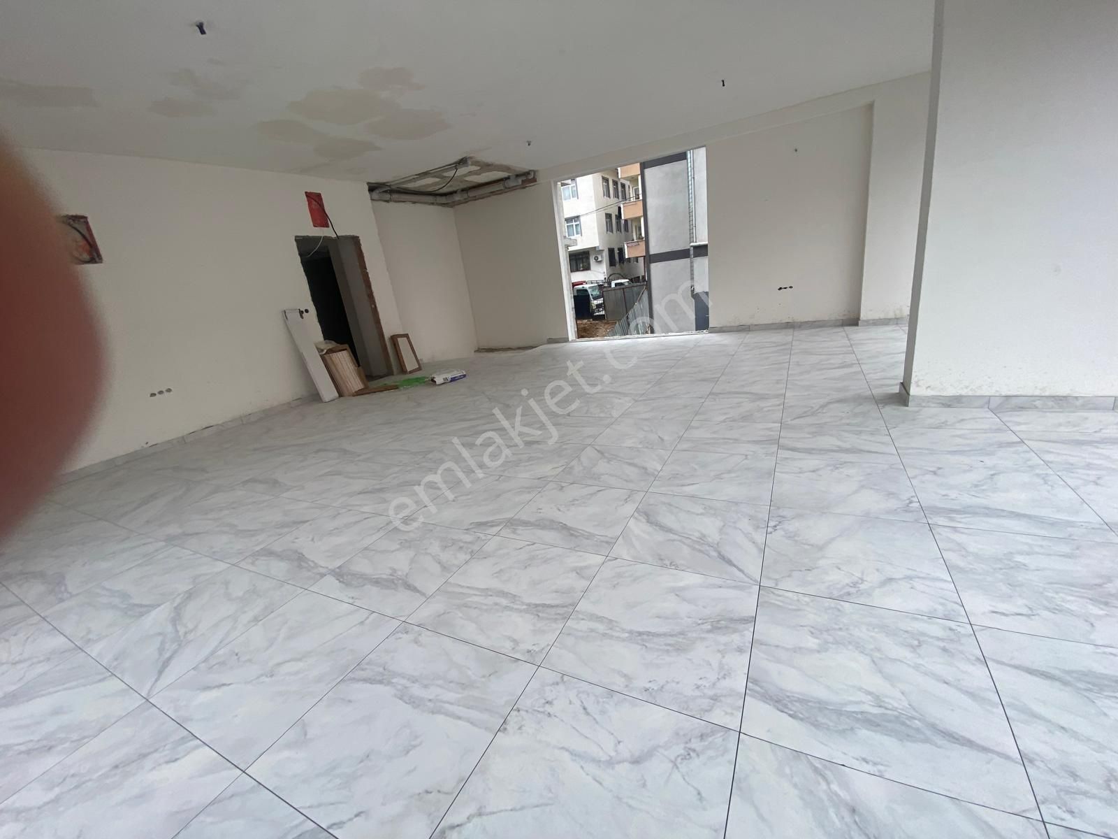 Esenyalı Ana Cadde Üzeri Köşe Başı Mükemmel Yeni Sıfır Dükkan - Görsel 13