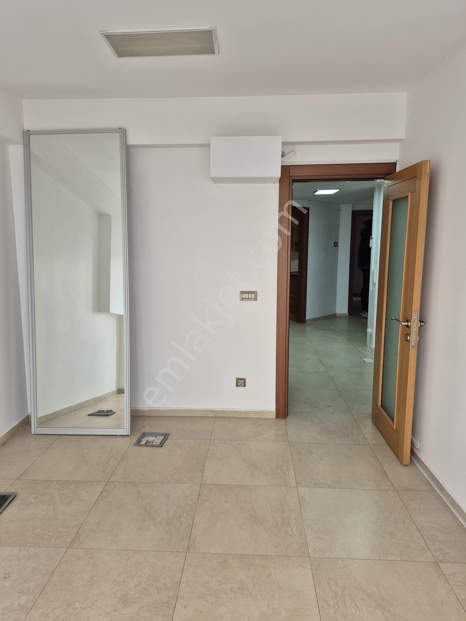 Pendik Uzmanı Cemal Kınay'dan Çarşı İçi Kiralık,1.kat İşyeri - Görsel 12