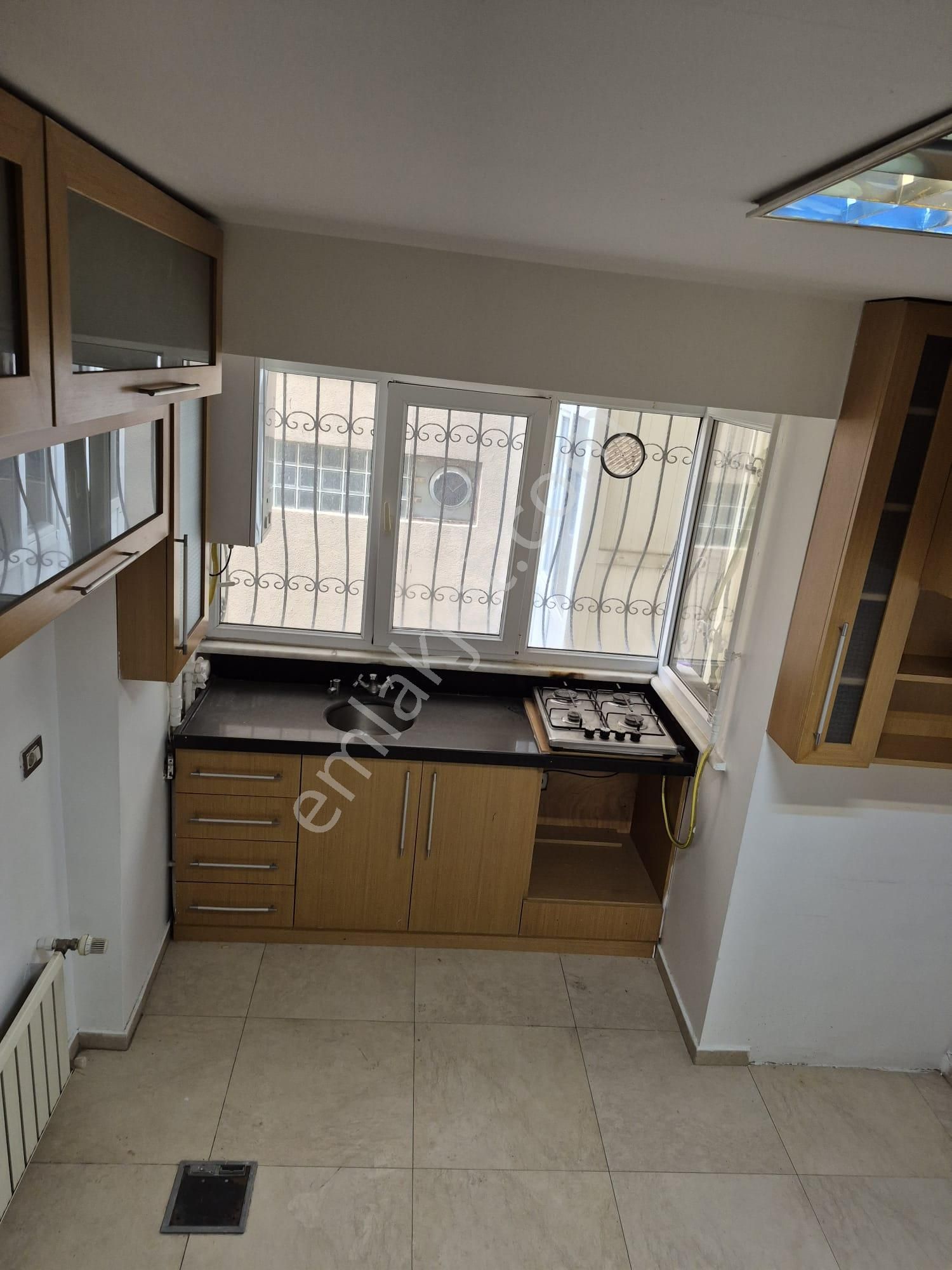 Pendik Uzmanı Cemal Kınay'dan Çarşı İçi Kiralık,1.kat İşyeri - Görsel 6