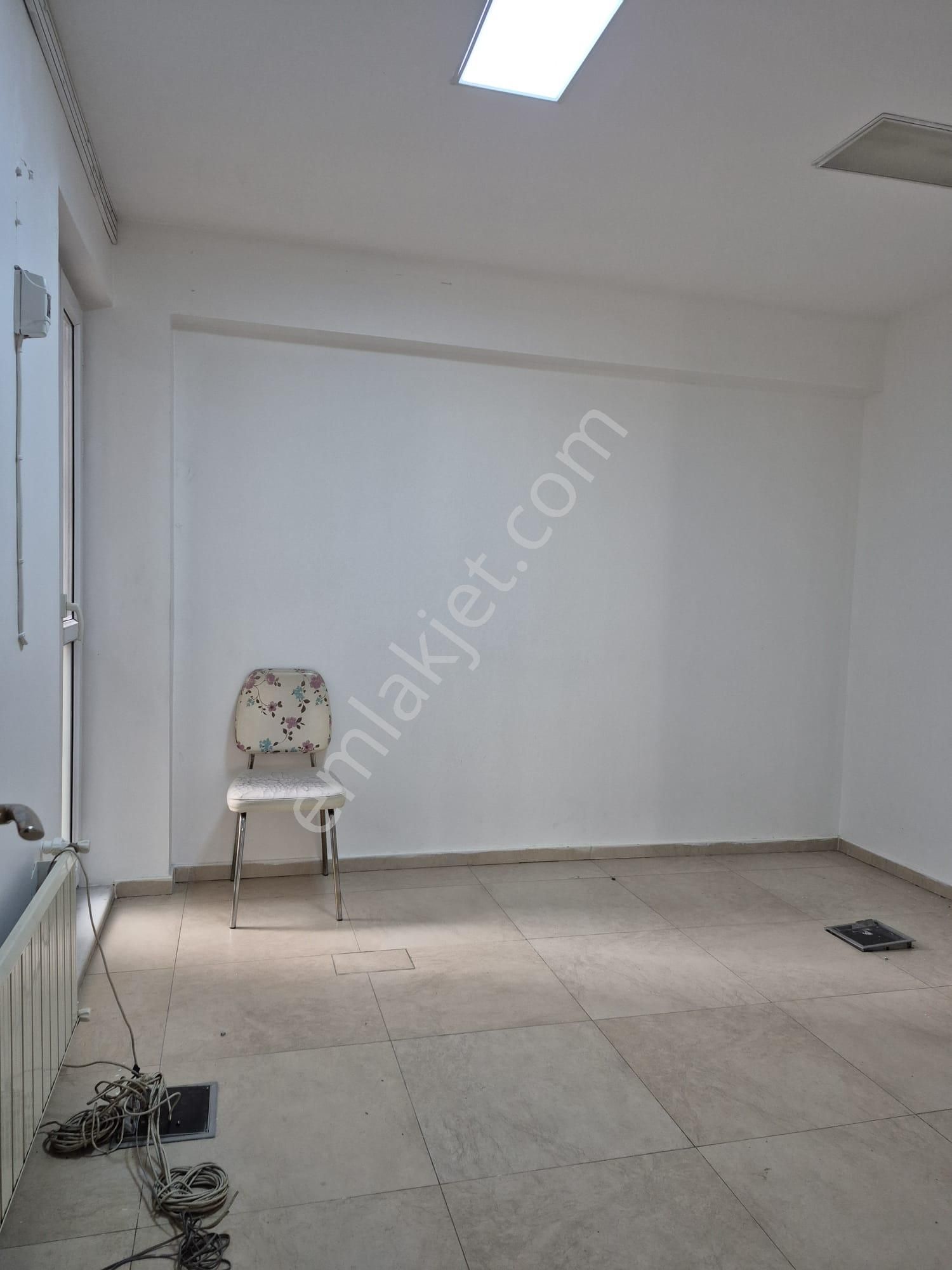 Pendik Uzmanı Cemal Kınay'dan Çarşı İçi Kiralık,1.kat İşyeri - Görsel 16