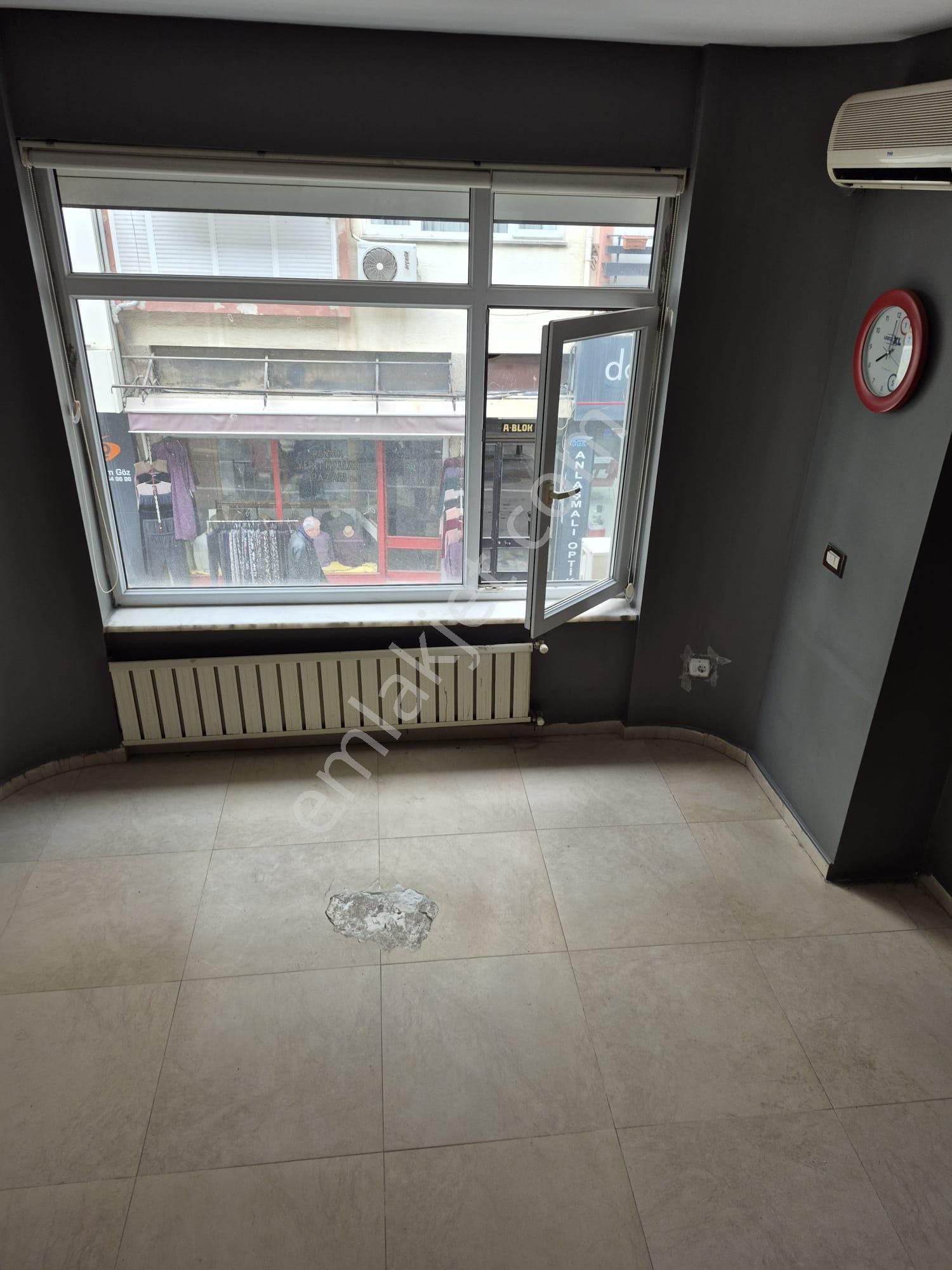 Pendik Uzmanı Cemal Kınay'dan Çarşı İçi Kiralık,1.kat İşyeri - Görsel 2