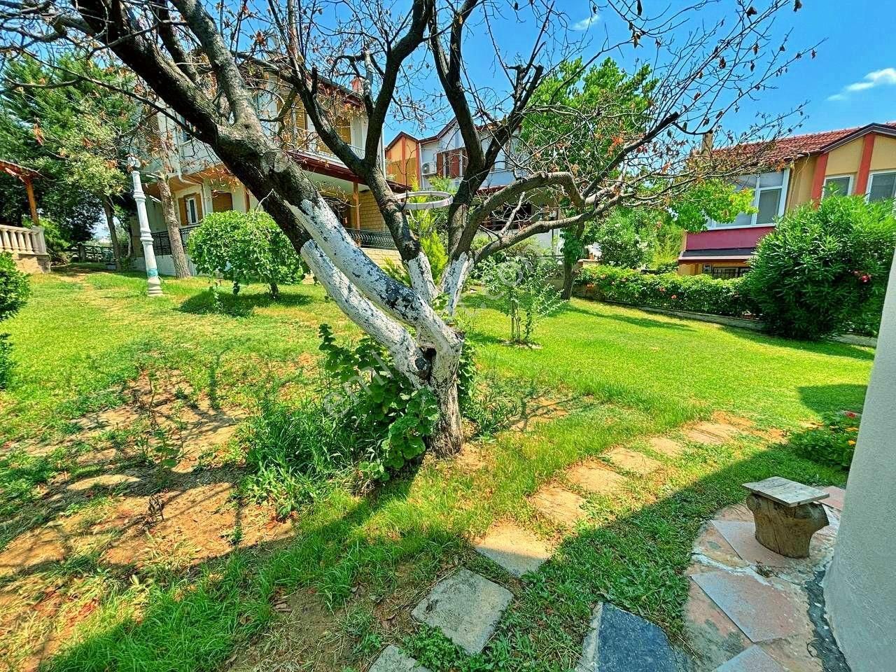 Uytundan Pelitköyde Denize 150 Metre Bahçe Kullanımlı 3+1 Villa - Görsel 4