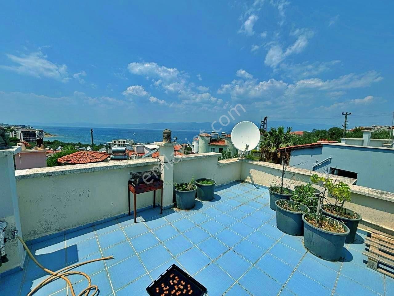 Uytundan Pelitköyde Denize 150 Metre Bahçe Kullanımlı 3+1 Villa - Görsel 12