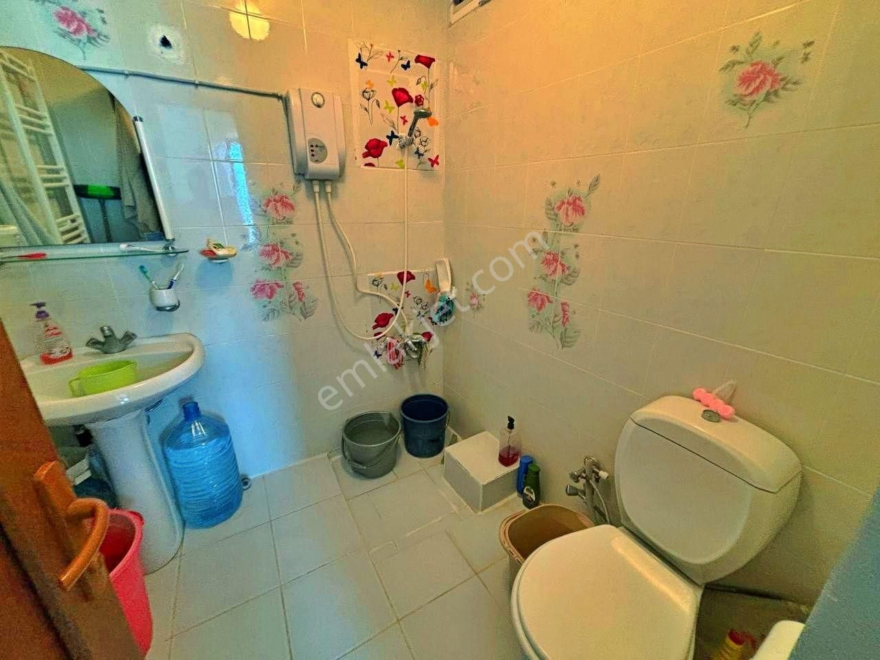 Uytundan Pelitköyde Denize 150 Metre Bahçe Kullanımlı 3+1 Villa - Görsel 24