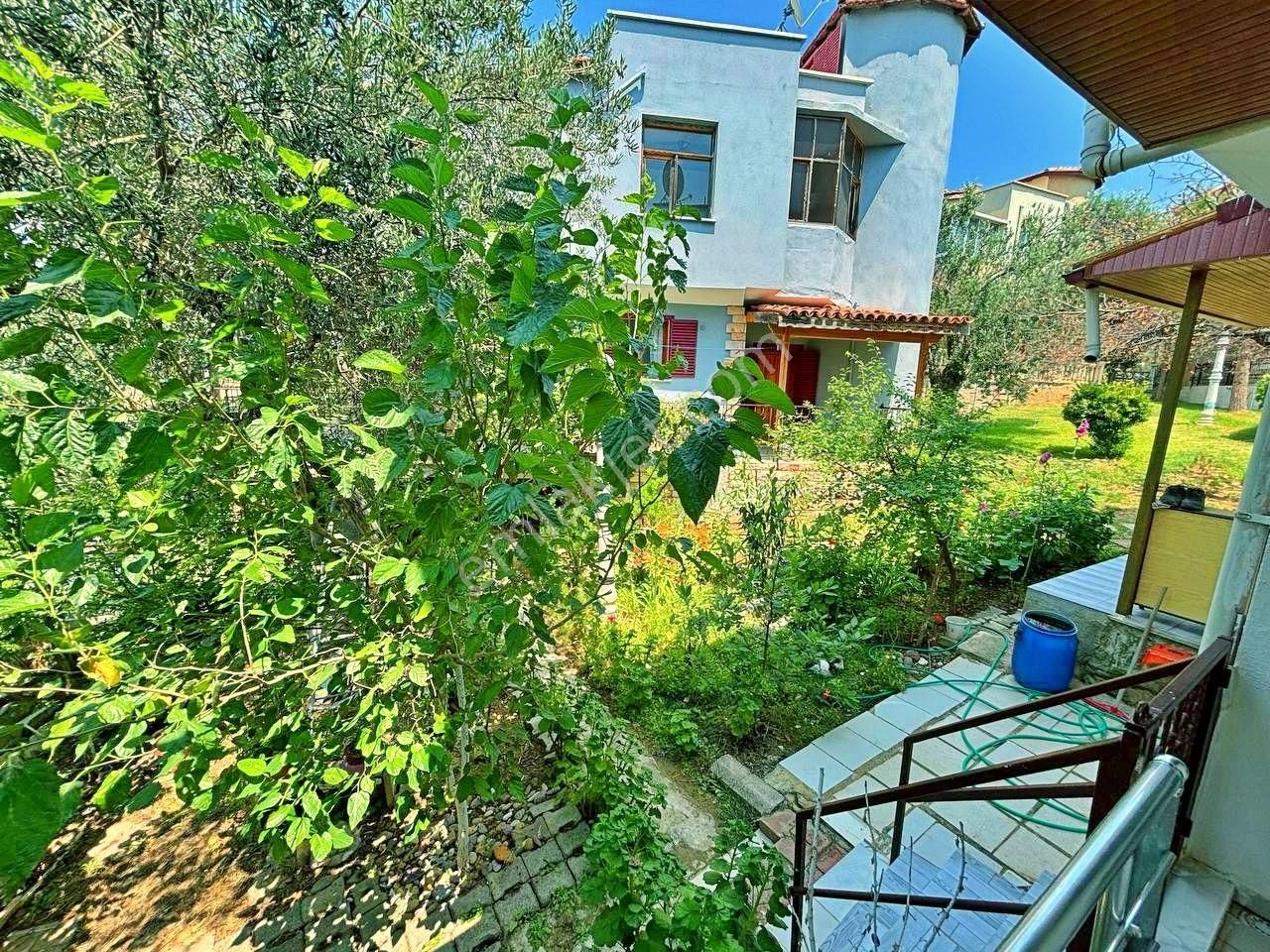 Uytundan Pelitköyde Denize 150 Metre Bahçe Kullanımlı 3+1 Villa - Görsel 16