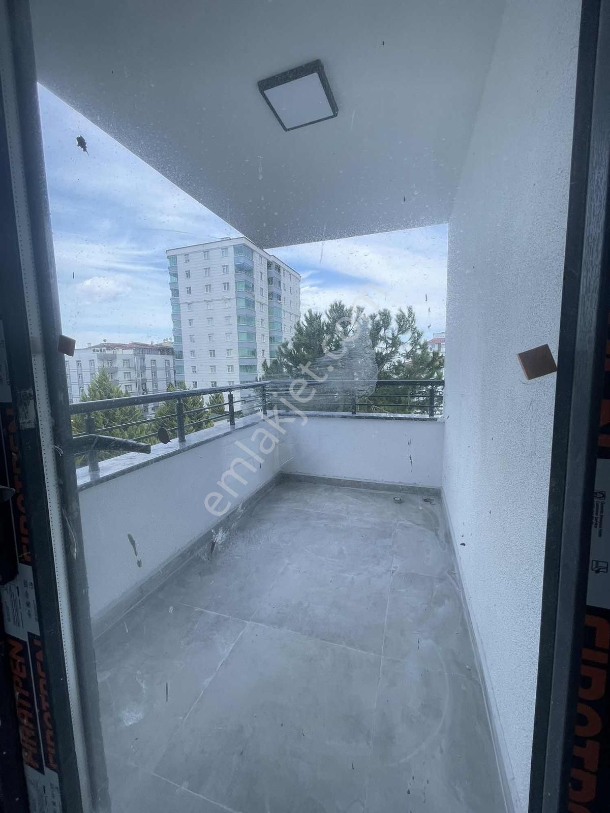 Momentum Emre'den Canikte Deniz Manzaralı 2+1 - Görsel 8