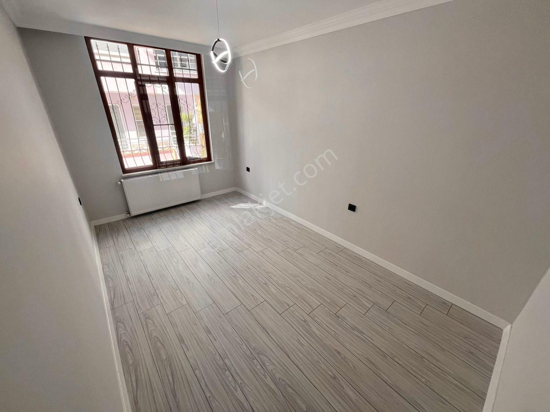 Yükselden Satılık Altınkumda Ön Cephe Doğalgazlı Geniş Lüks 3+1 Daire - Görsel 15